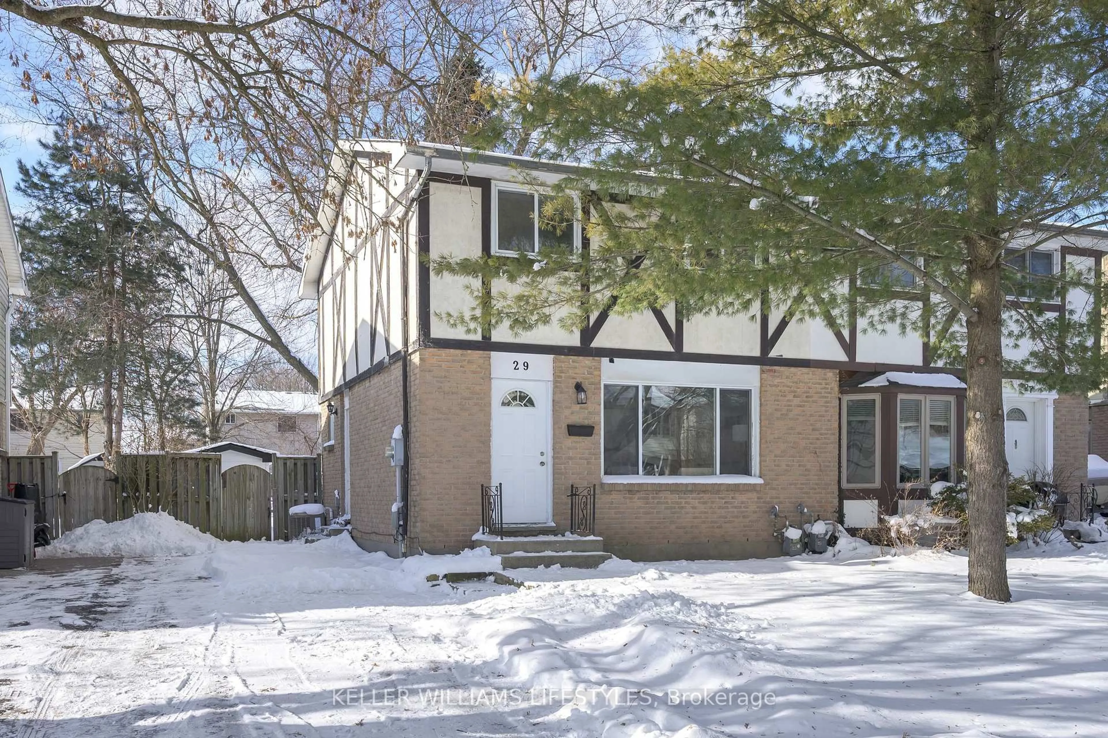 Home with vinyl exterior material, street for 29 Sasha Cres, London South Ontario N6E 2M4