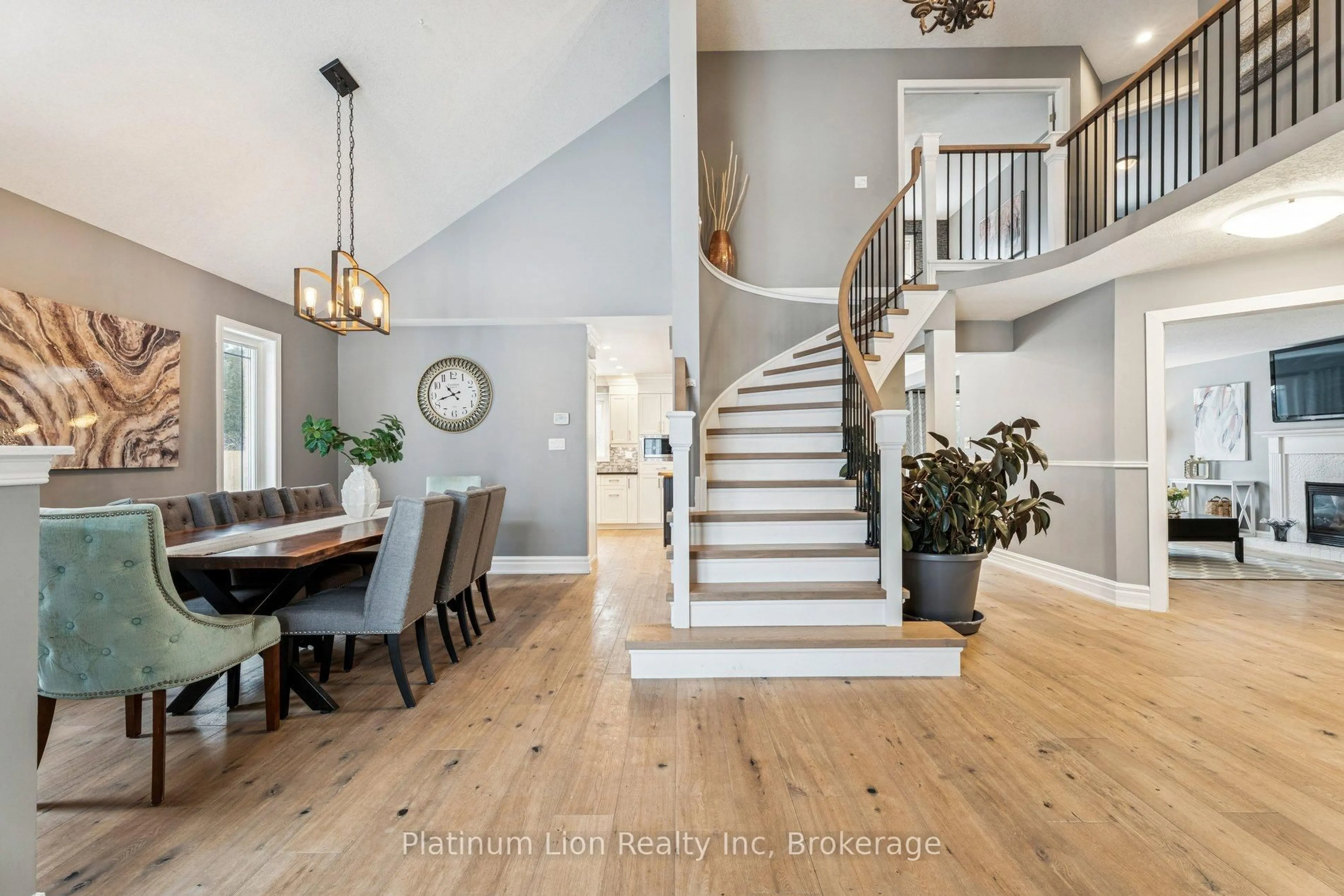 Unknown for 27 Surrey Dr, Hamilton Ontario L9K 1L9