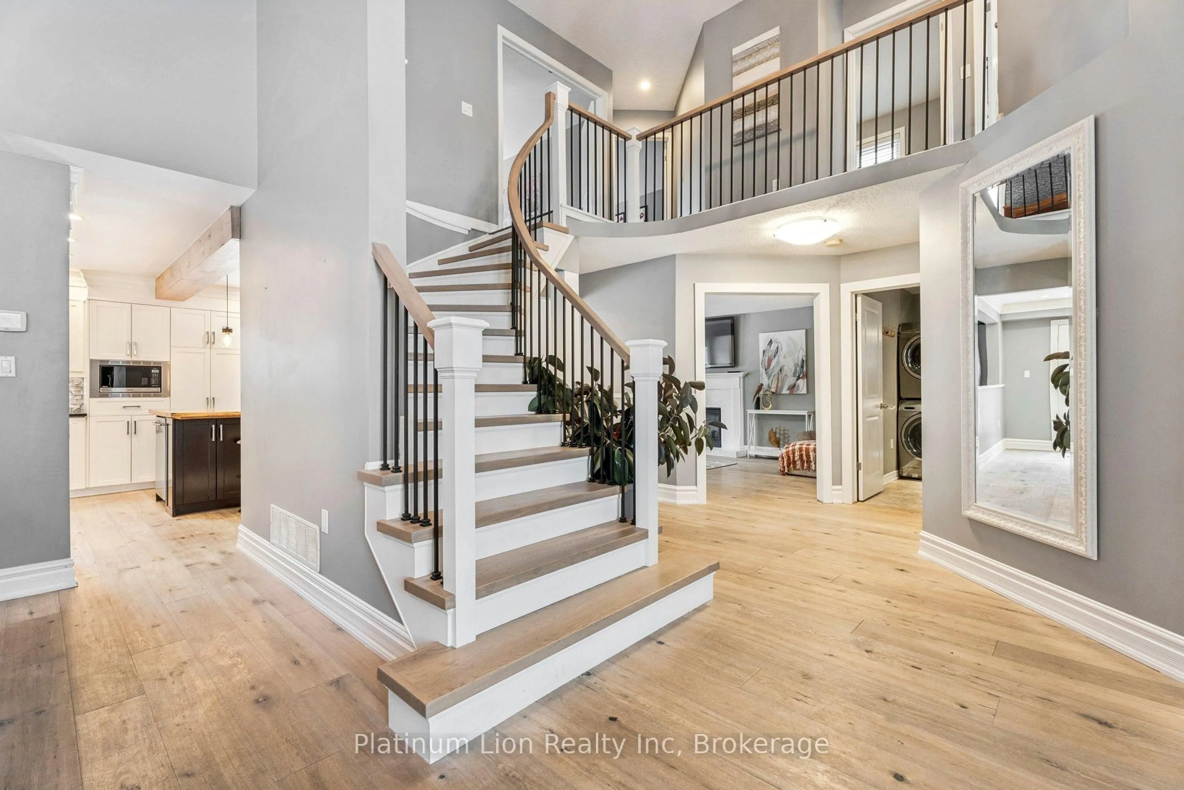 Unknown for 27 Surrey Dr, Hamilton Ontario L9K 1L9