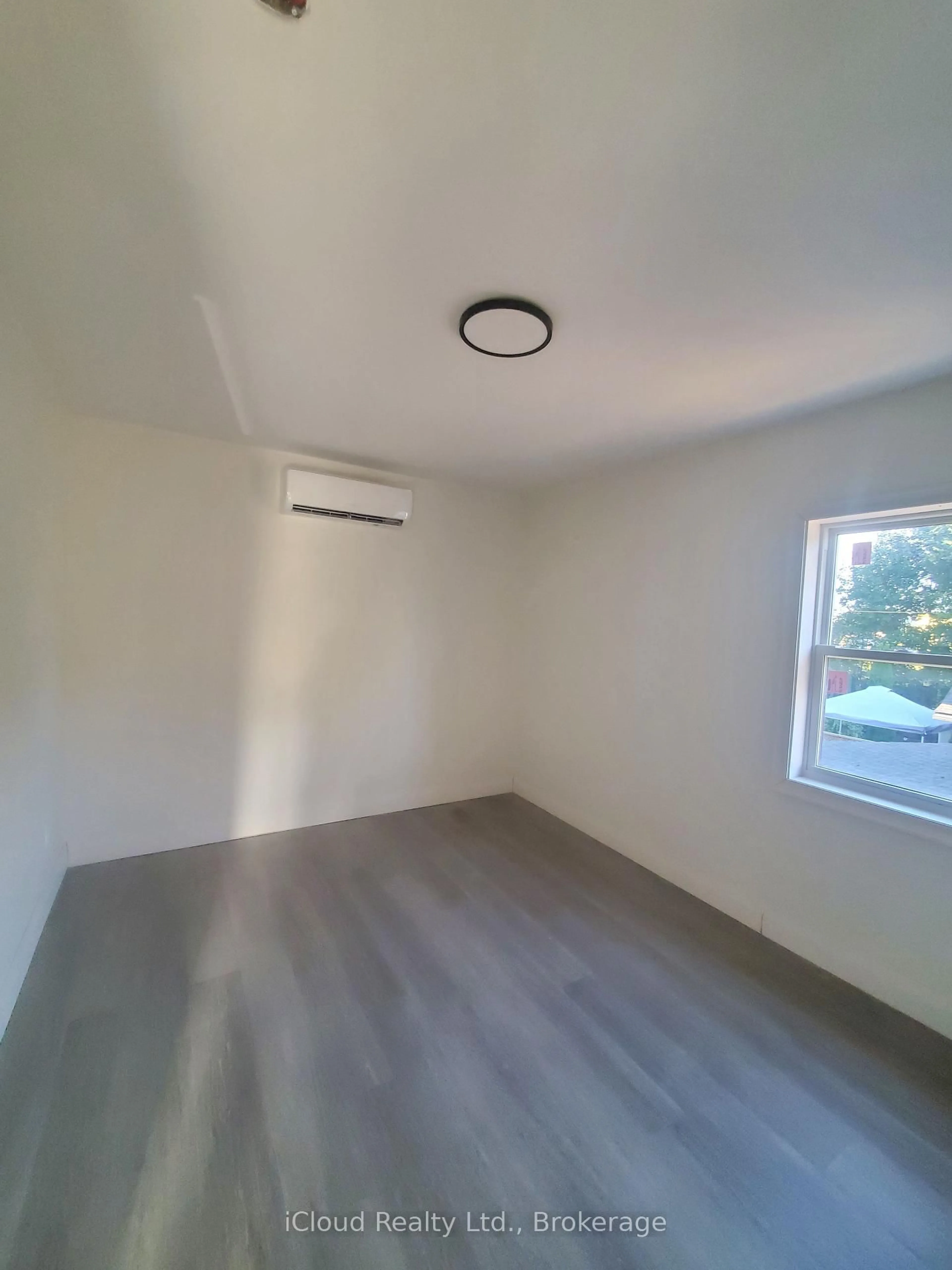 A pic of a room for 62 Currie St, St. Catharines Ontario L2M 5M8