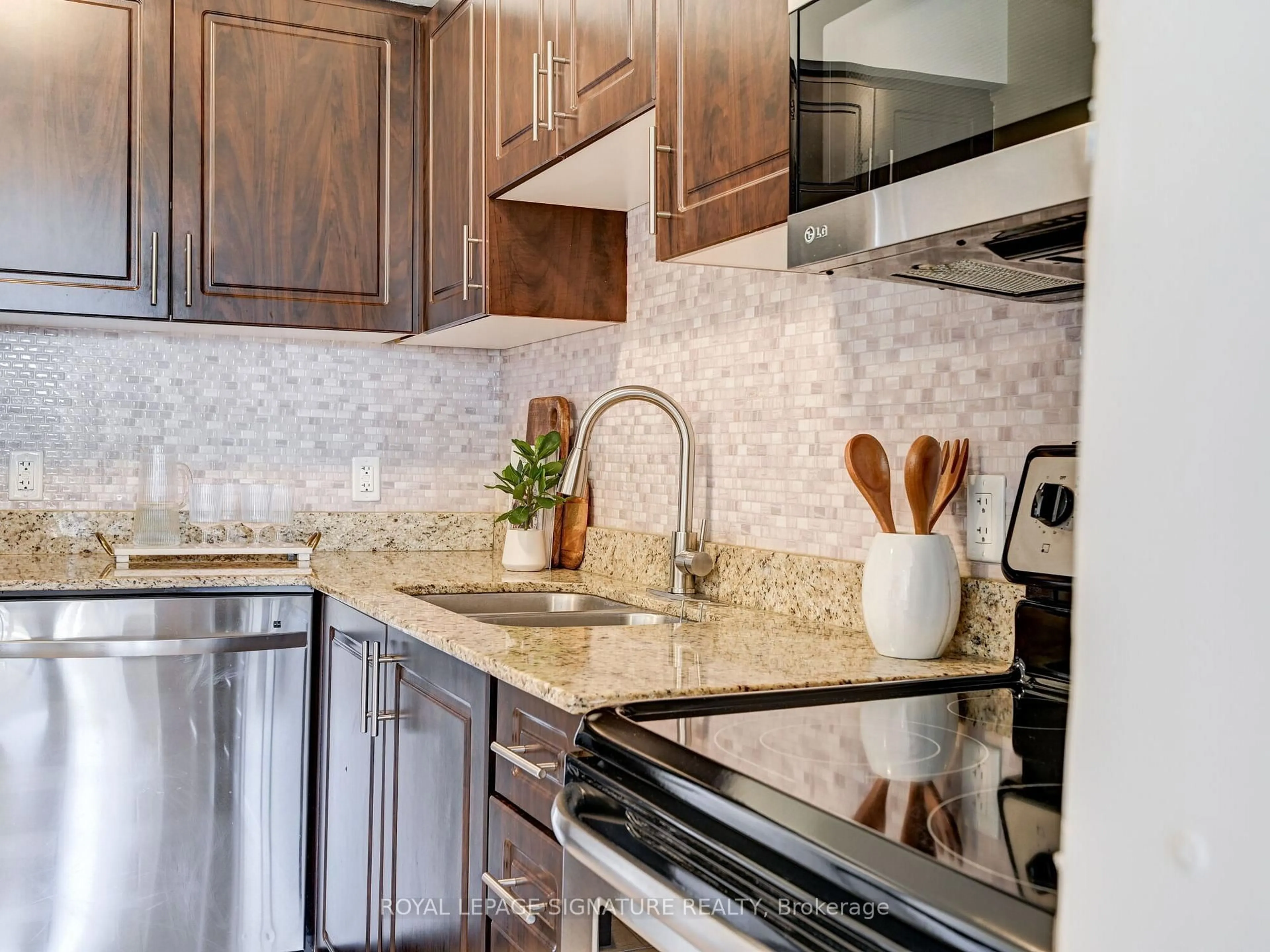 Contemporary kitchen, ceramic/tile floor for 886 Golf Links Rd #205, Hamilton Ontario L9K 1J8