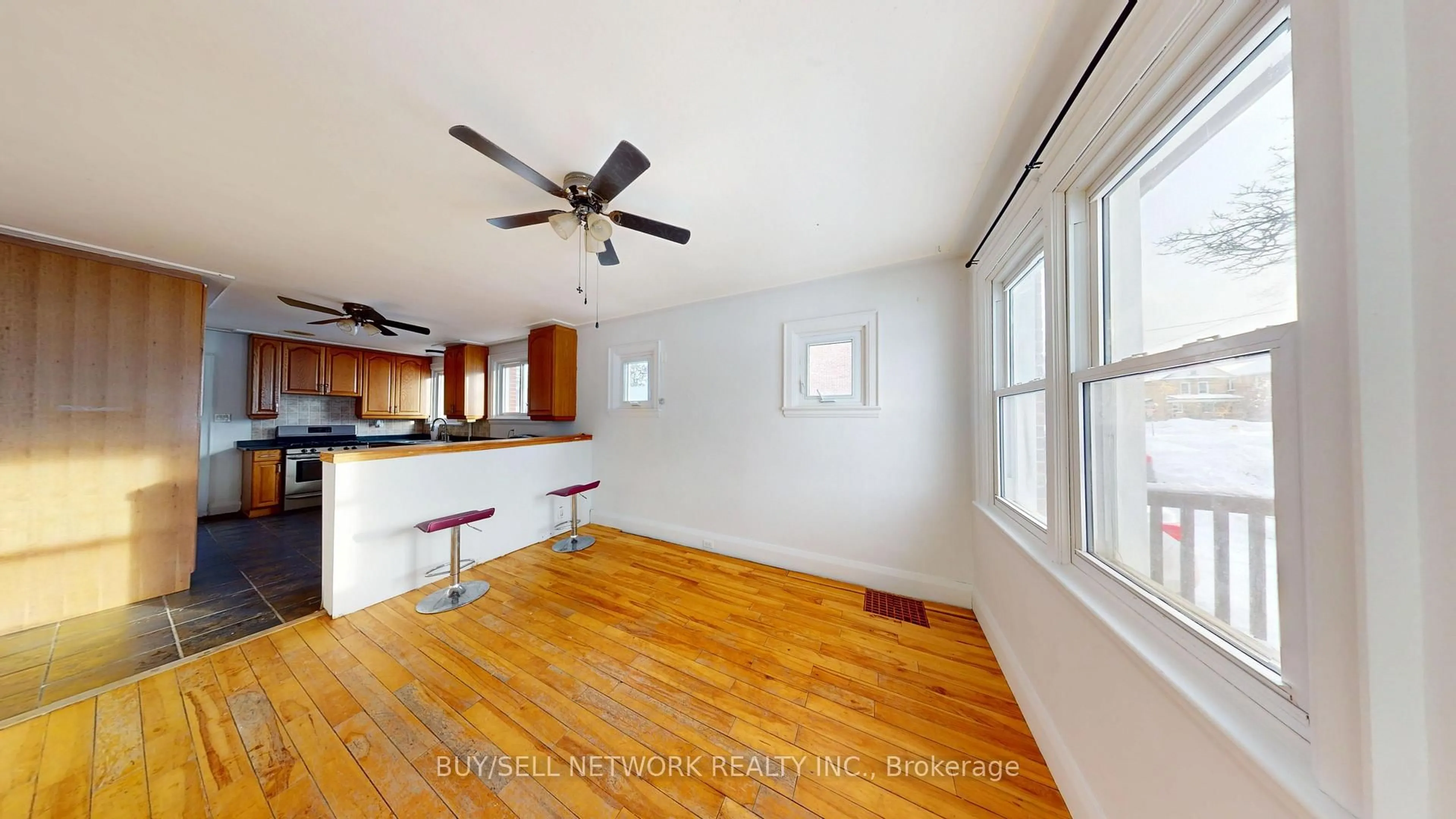 Unknown for 80 Kent St, Peterborough Ontario K9J 5B3