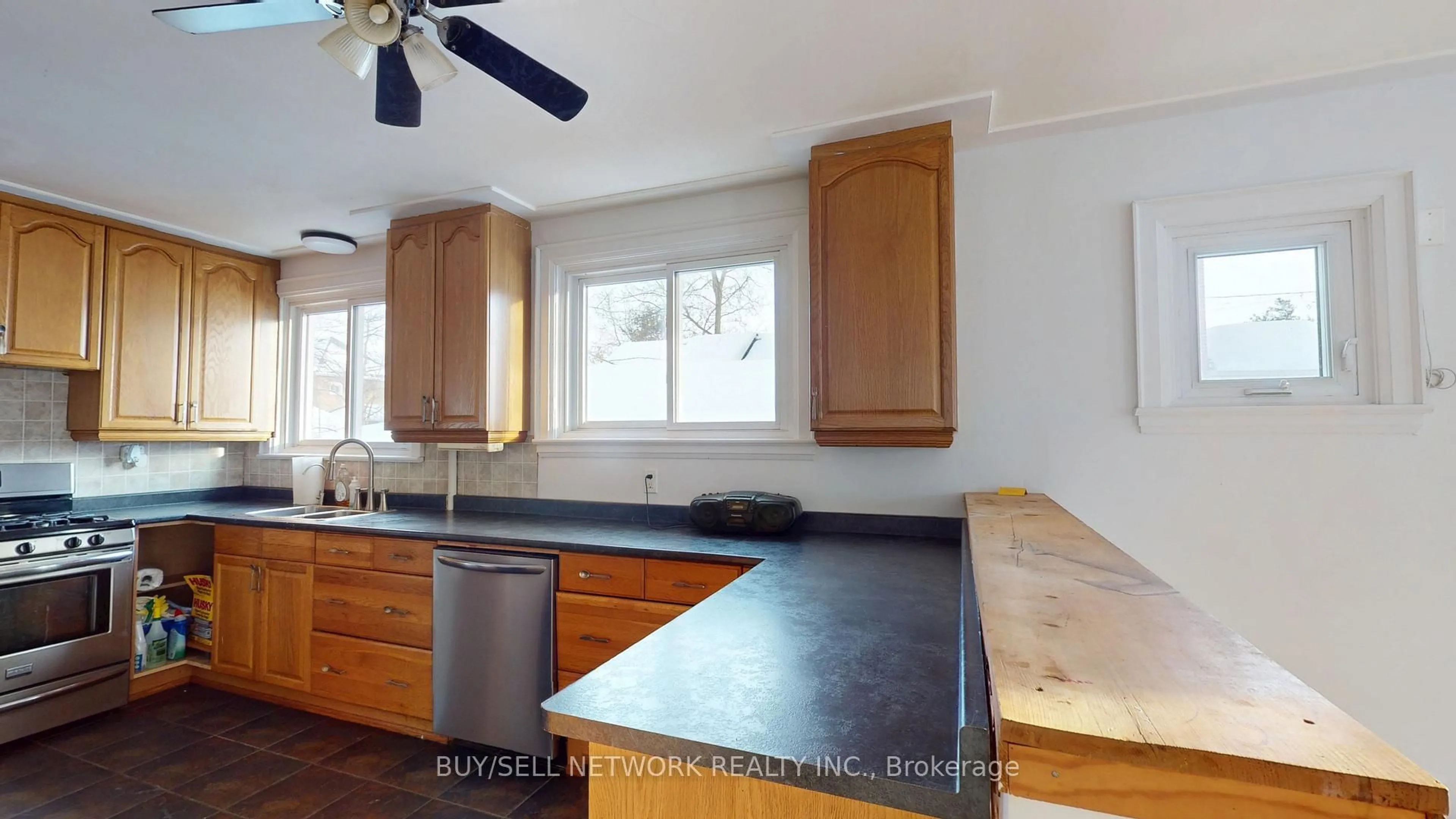 Open concept kitchen, unknown for 80 Kent St, Peterborough Ontario K9J 5B3