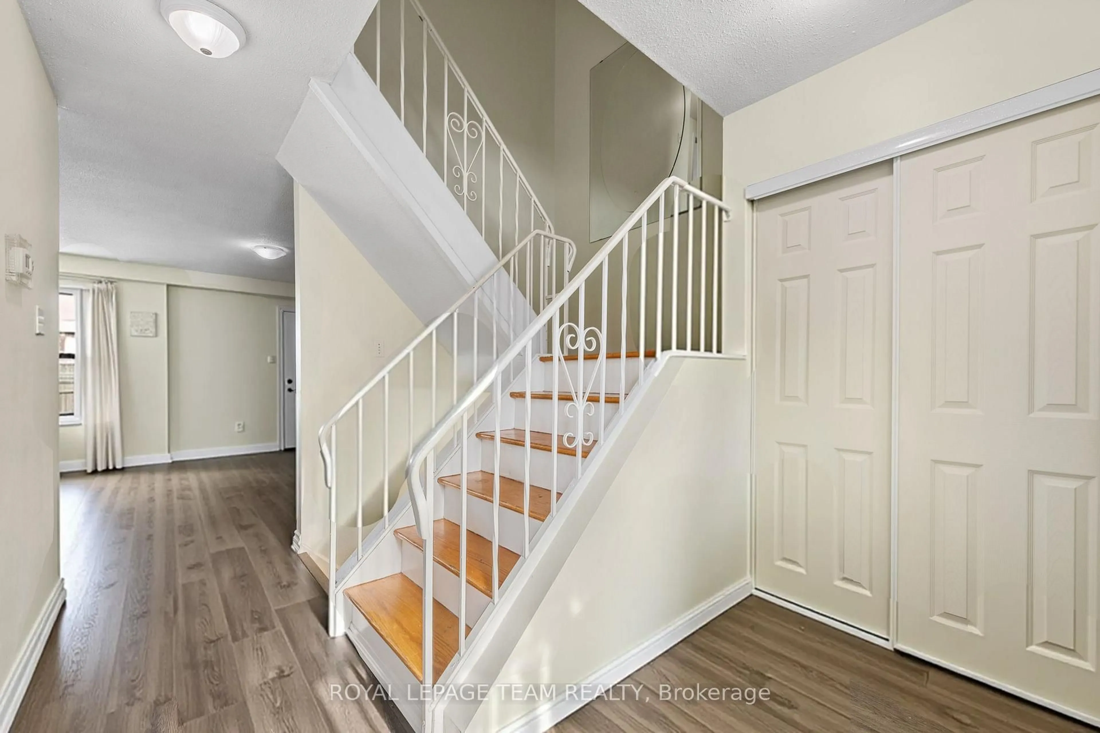 Unknown for 920 Dynes Rd #55, Ottawa Ontario K2C 0G8