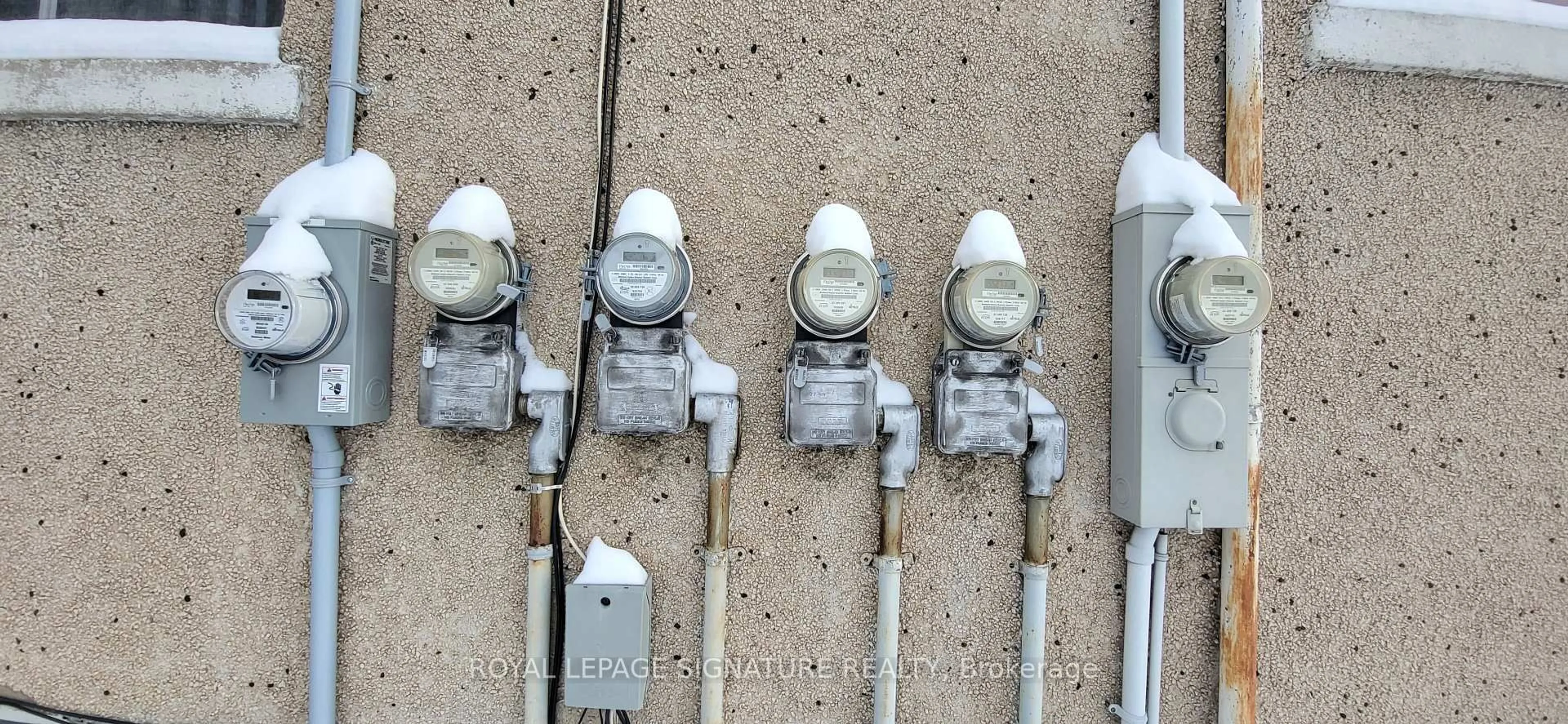 Unknown for 22 Kennedy St, Welland Ontario L3B 3R6