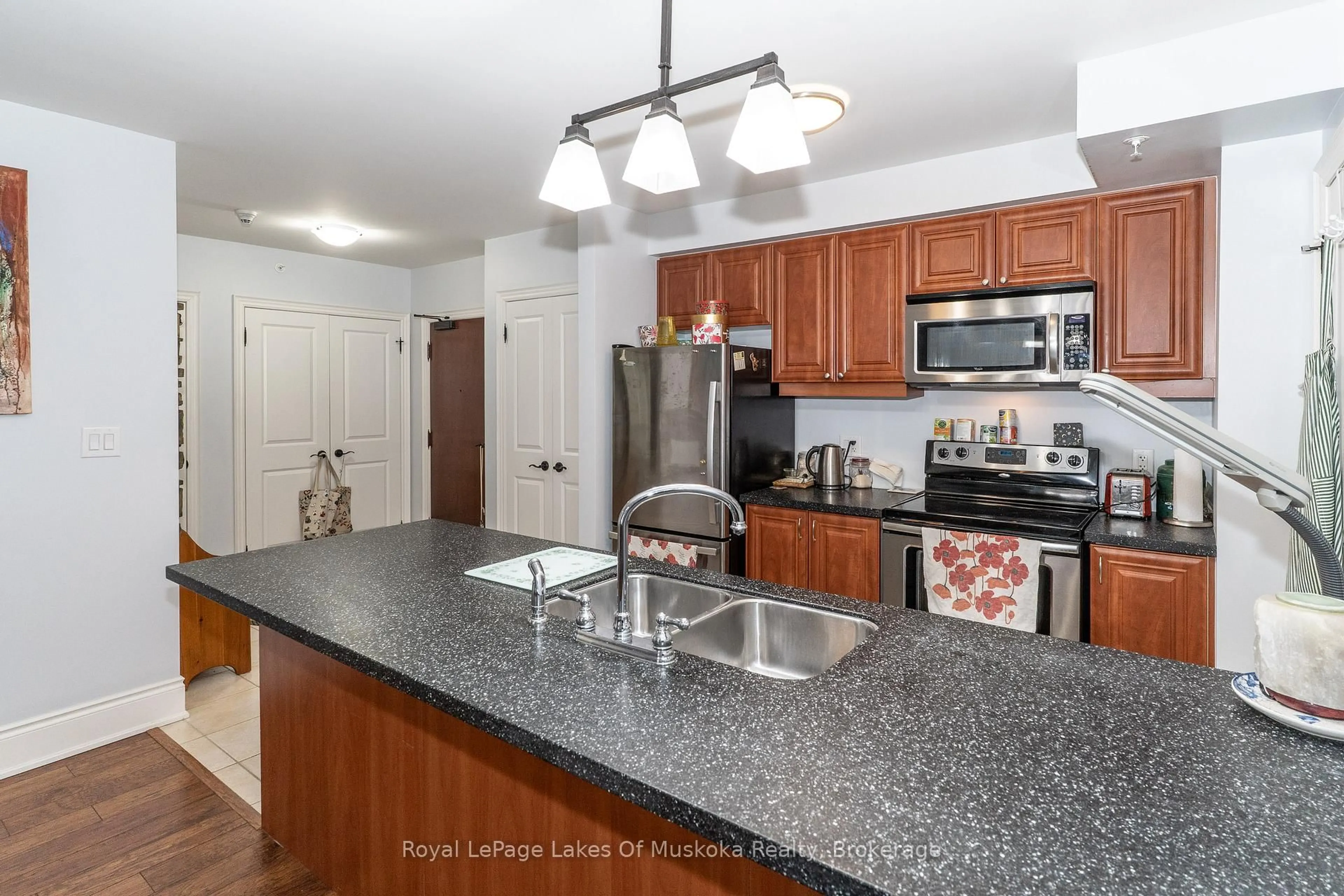 Standard kitchen, unknown for 391 Manitoba St #202B, Bracebridge Ontario P1L 0B5