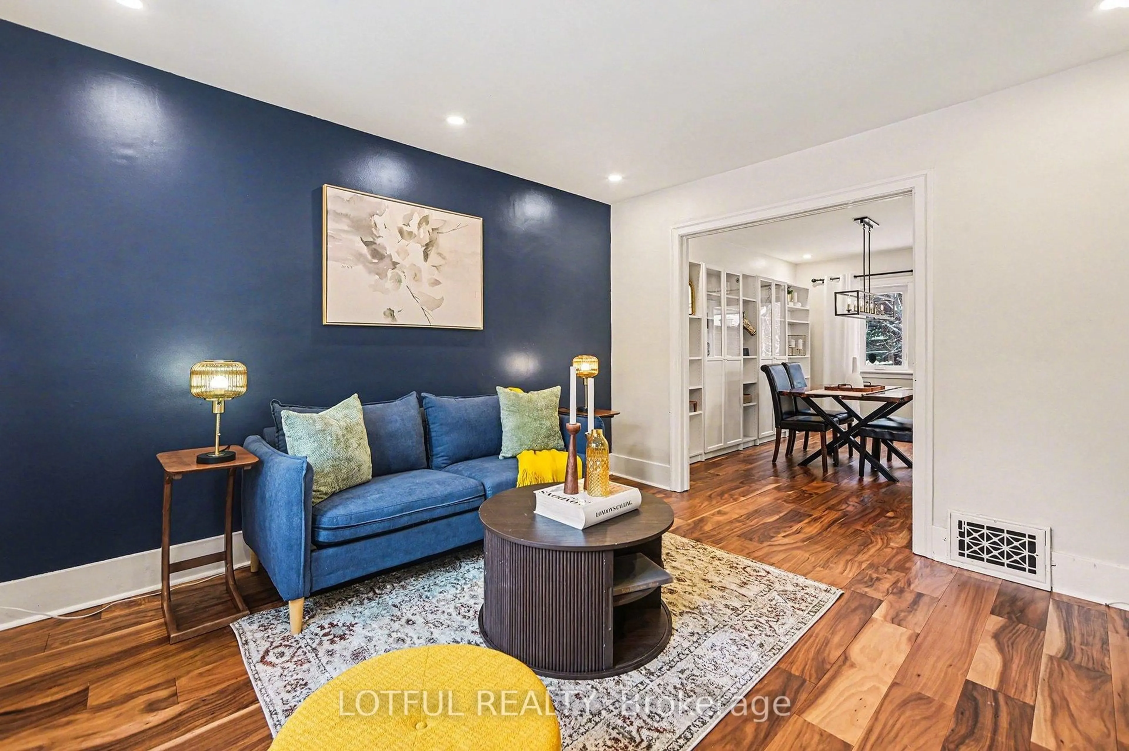 Living room with furniture, unknown for 68 Vaughan St, Ottawa Ontario K1M 1X2