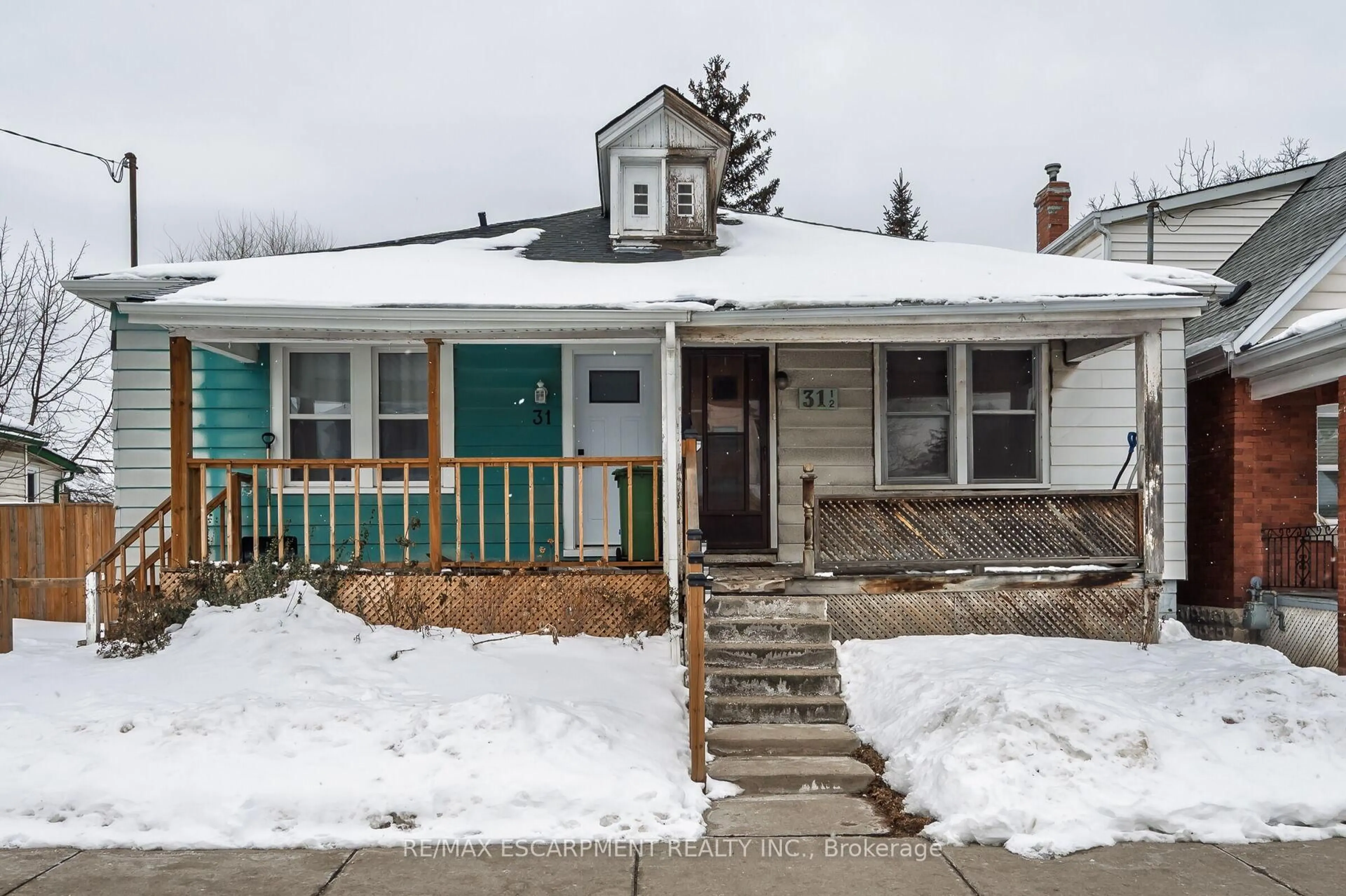 Unknown for 31 1/2 Garside Ave, Hamilton Ontario L8H 4W1