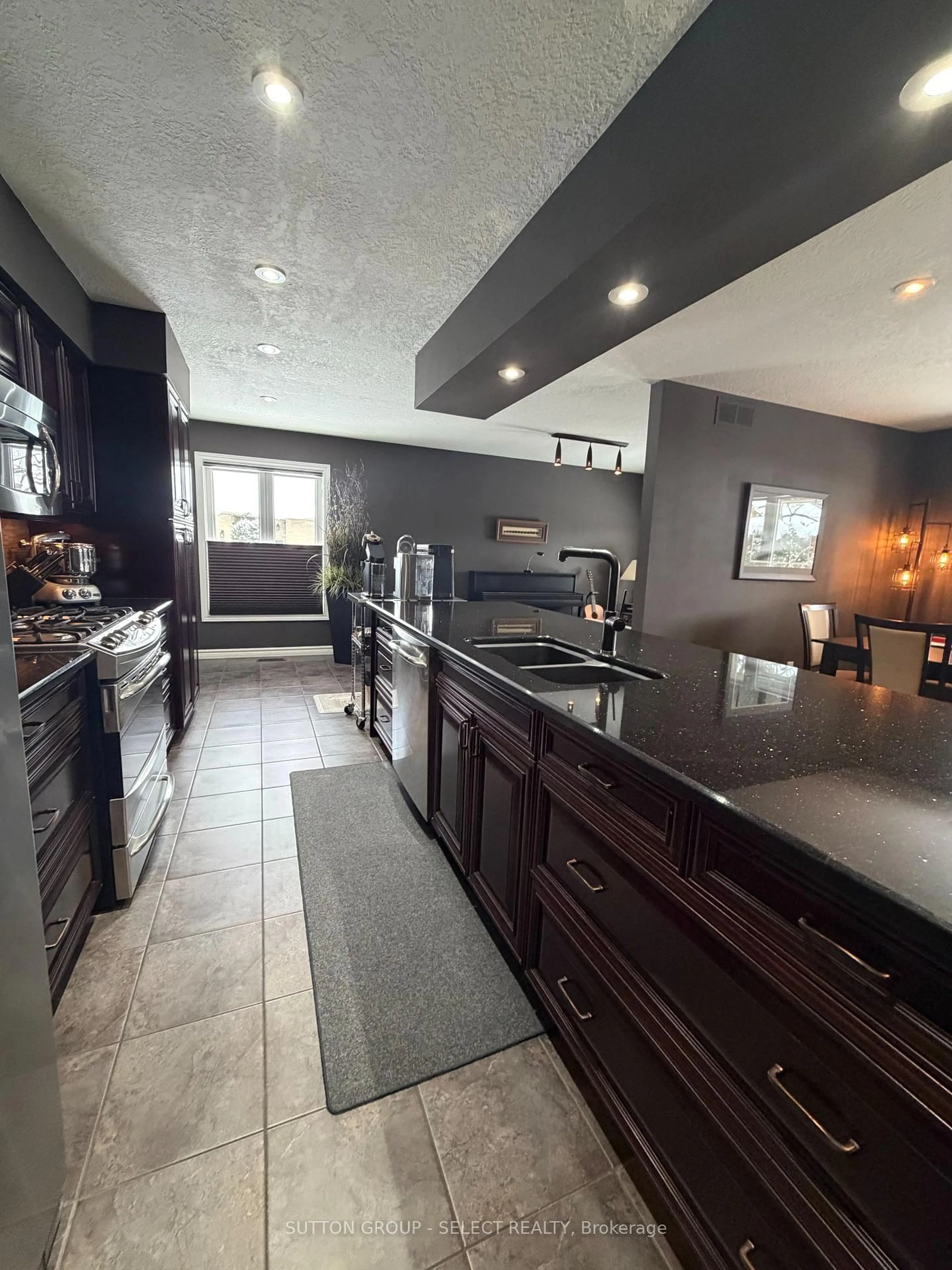 Open concept kitchen, unknown for 1500 Richmond St #42, London North Ontario N6G 4T7