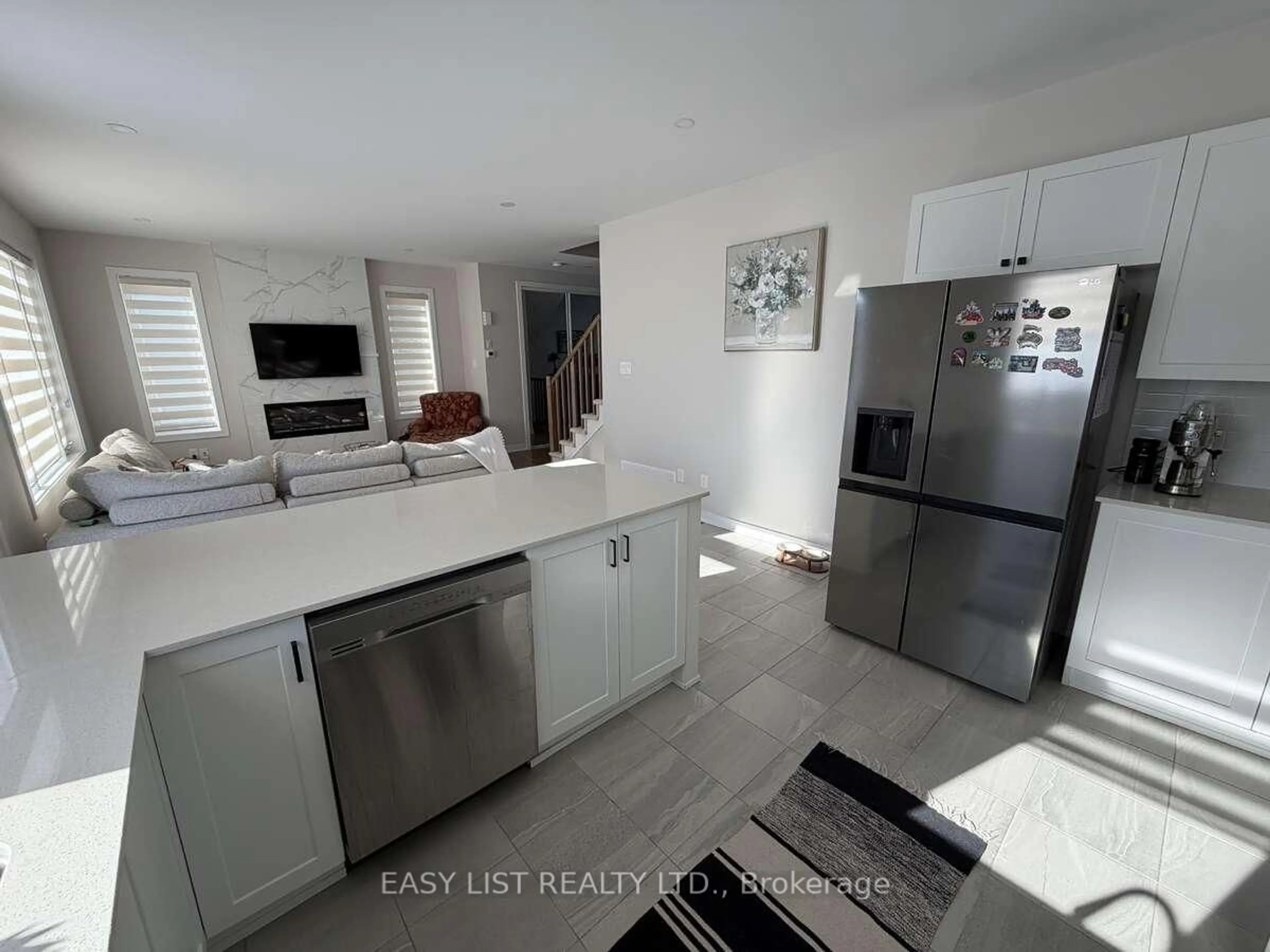 Open concept kitchen, ceramic/tile floor for 776 Eminence St, Ottawa Ontario K2J 6X6