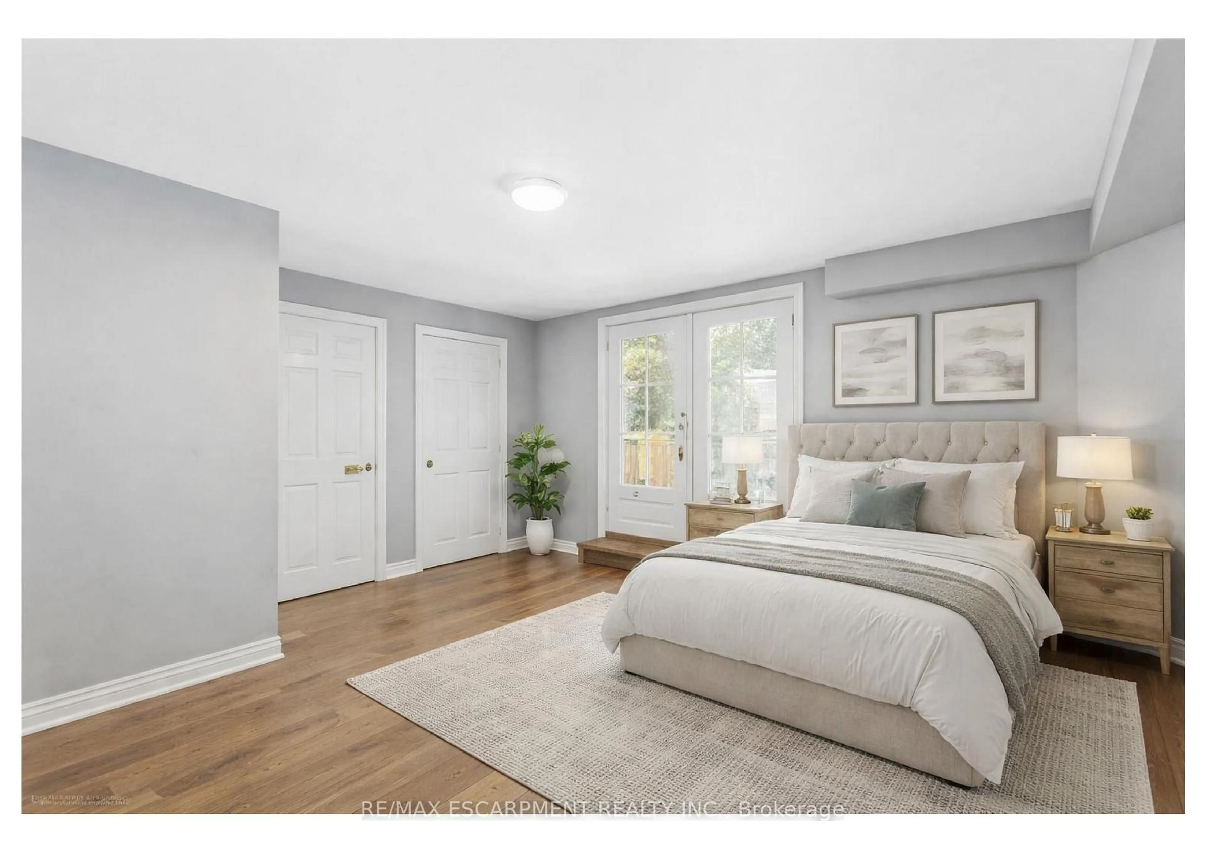 Unknown for 1056 BEACH Blvd, Hamilton Ontario L8H 6Z4