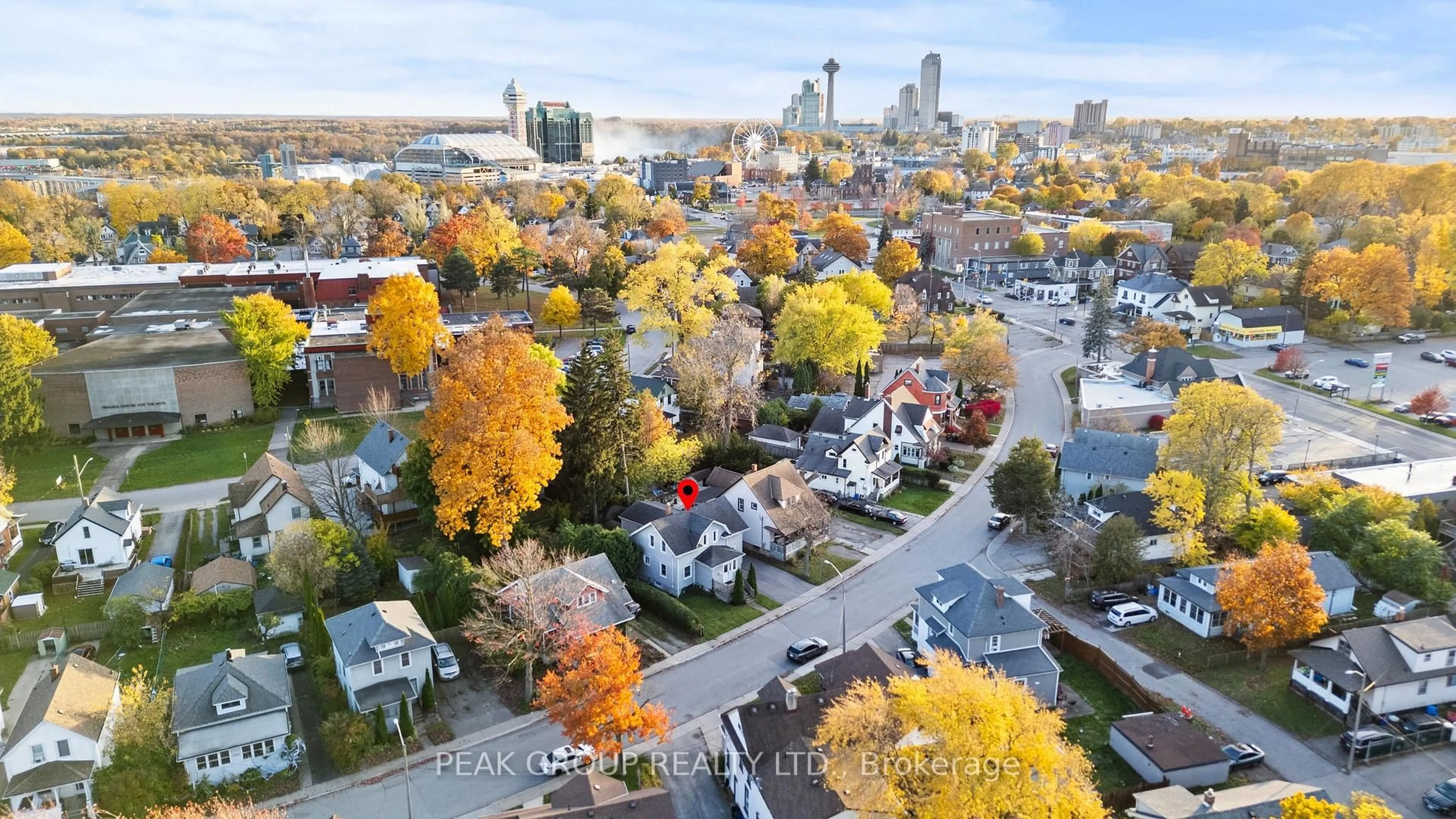 A pic from outside/outdoor area/front of a property/back of a property/a pic from drone, city buildings view from balcony for 4732 Ryerson Cres, Niagara Falls Ontario L2E 1E5