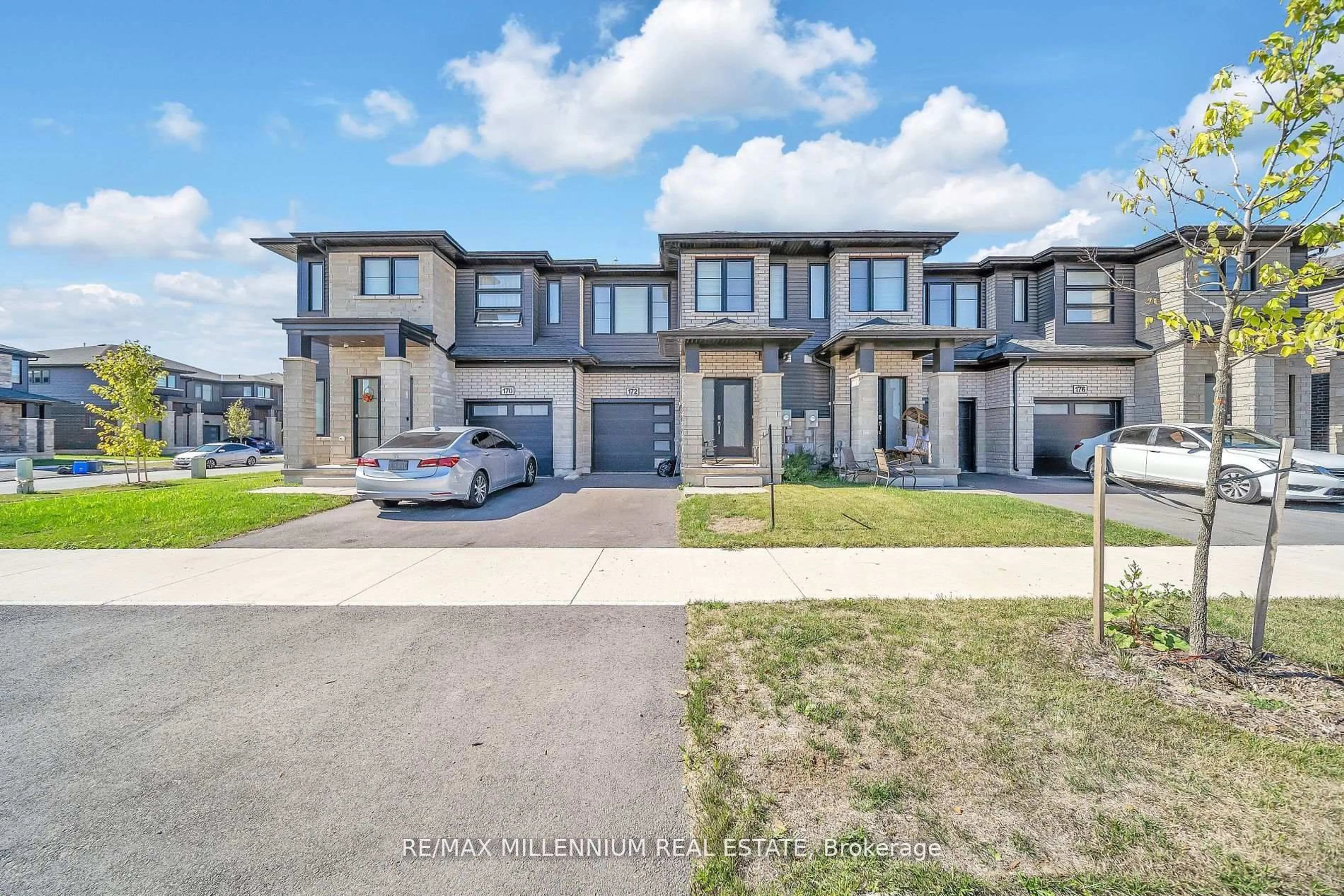 A pic from outside/outdoor area/front of a property/back of a property/a pic from drone, street for 172 Klager Ave, Pelham Ontario L0S 1E1