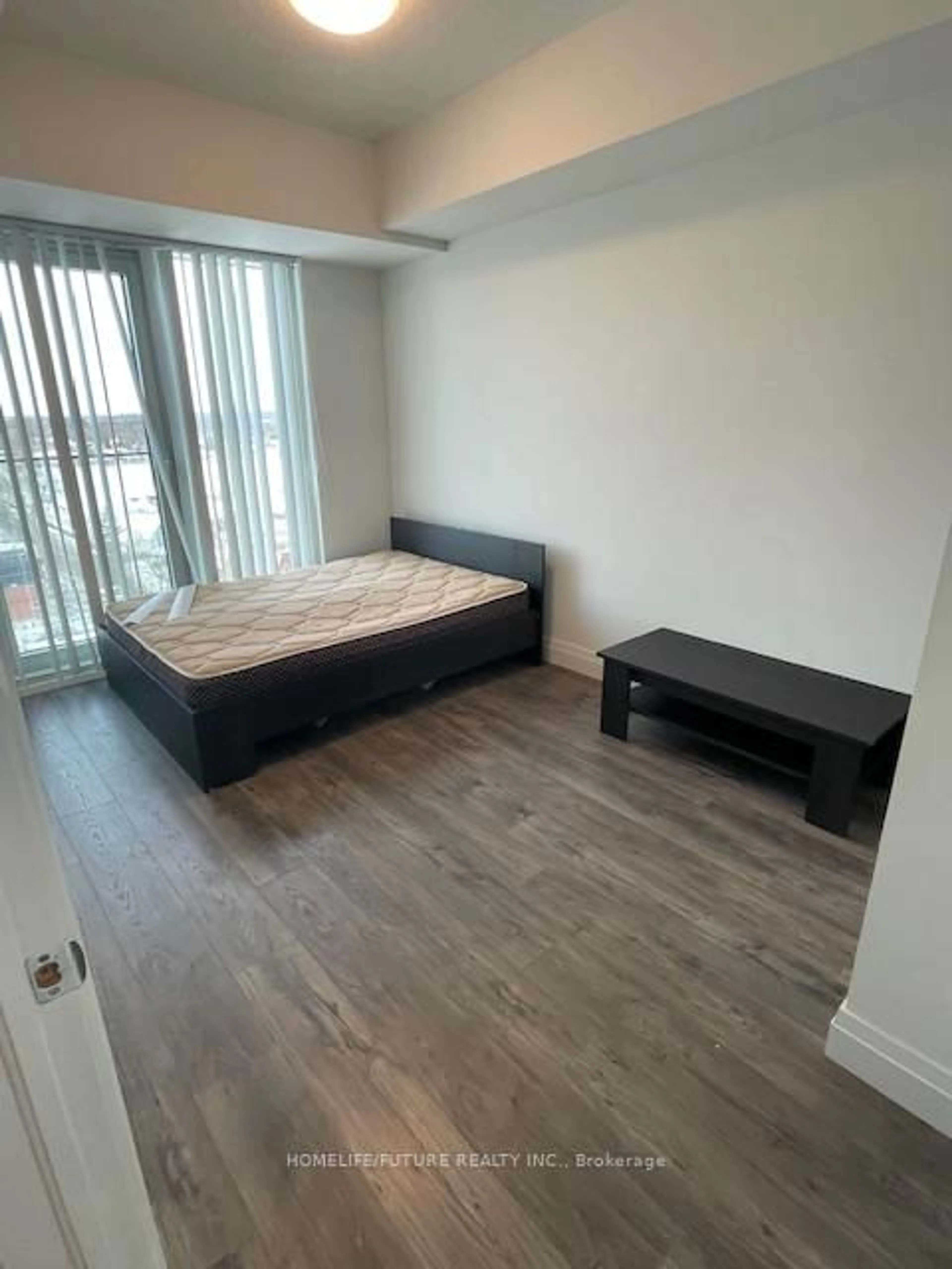A pic of a room for 652 Princess St #1014, Kingston Ontario K7L 1E5