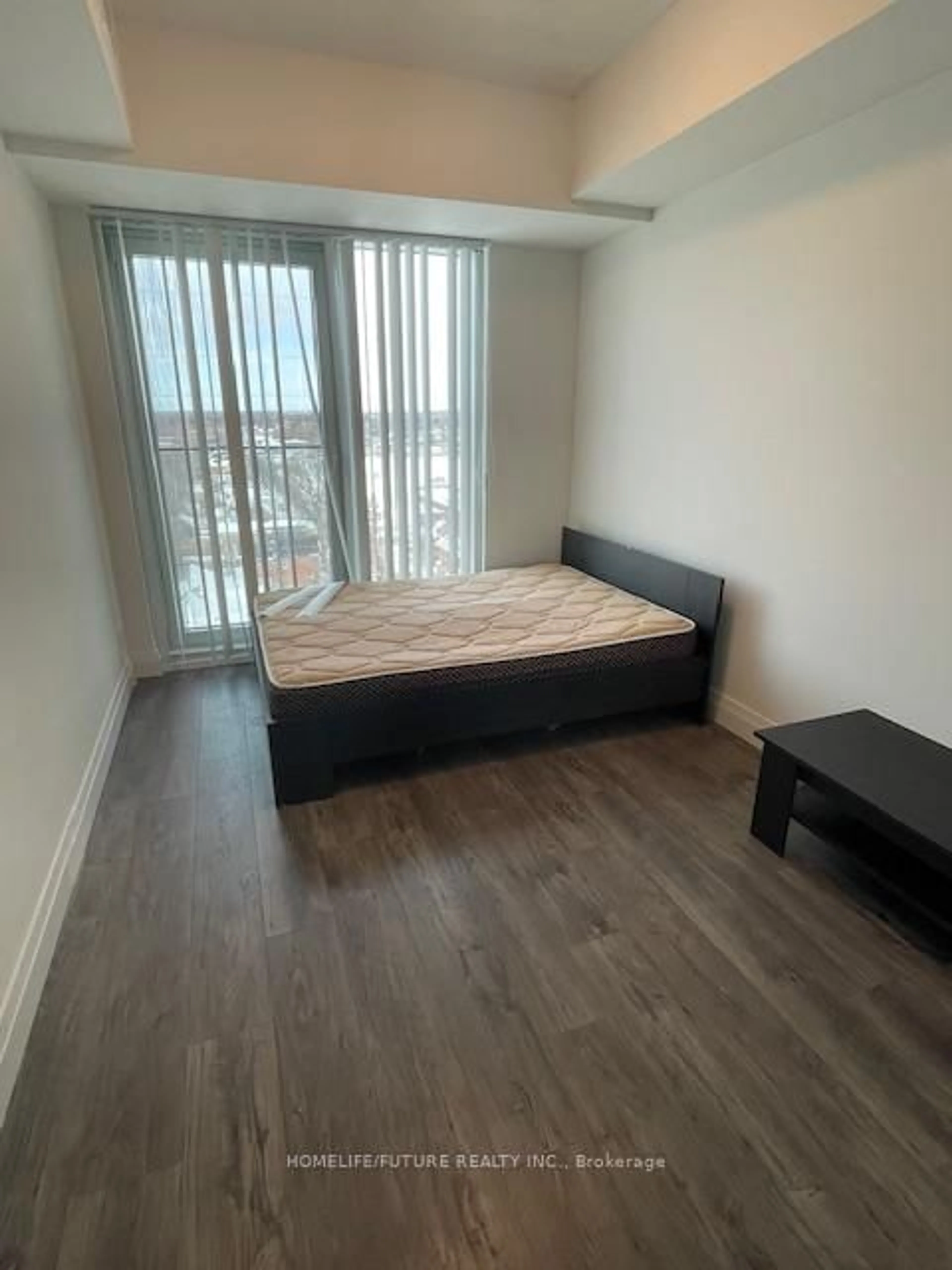 A pic of a room for 652 Princess St #1014, Kingston Ontario K7L 1E5