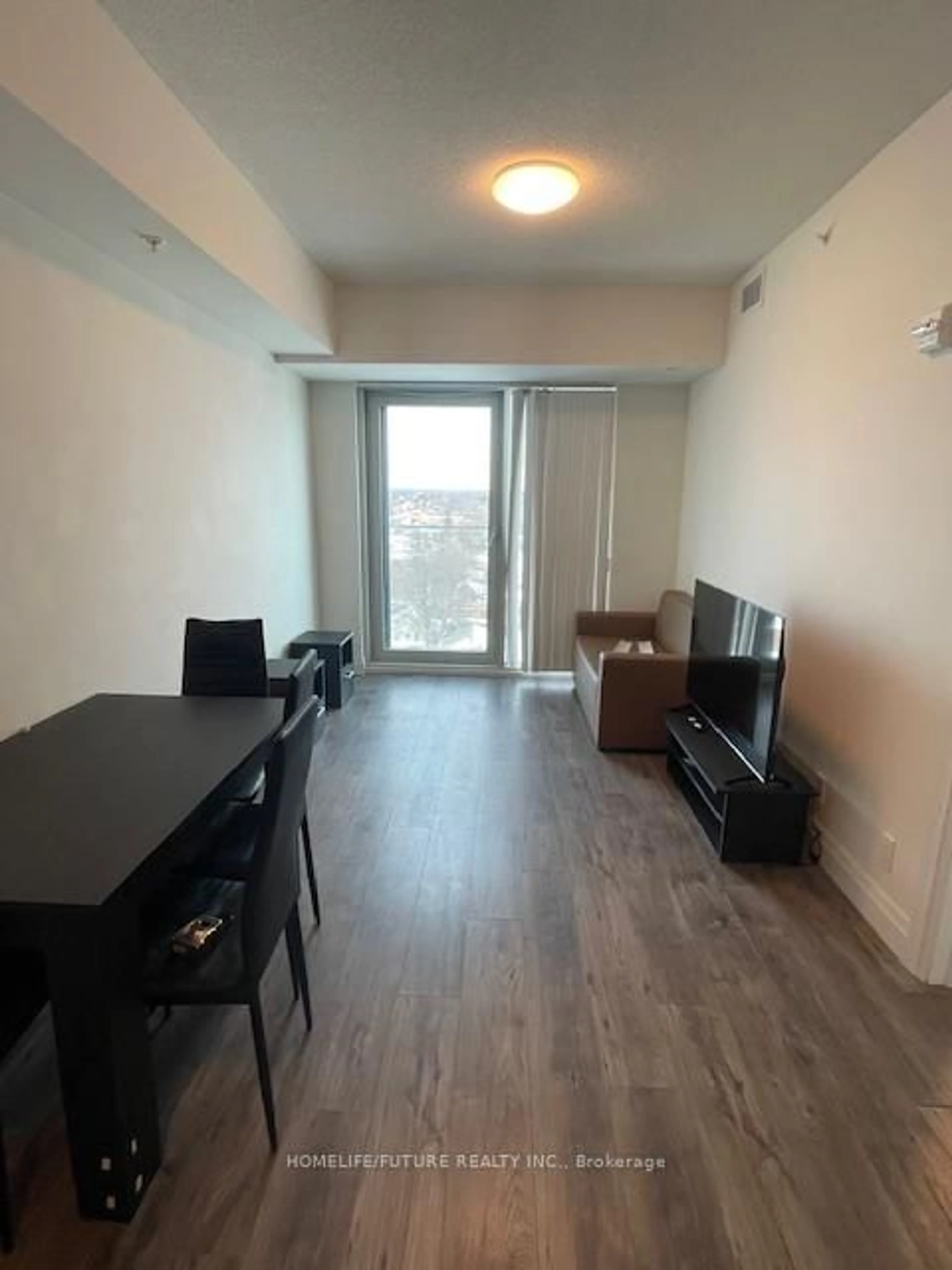 A pic of a room for 652 Princess St #1014, Kingston Ontario K7L 1E5