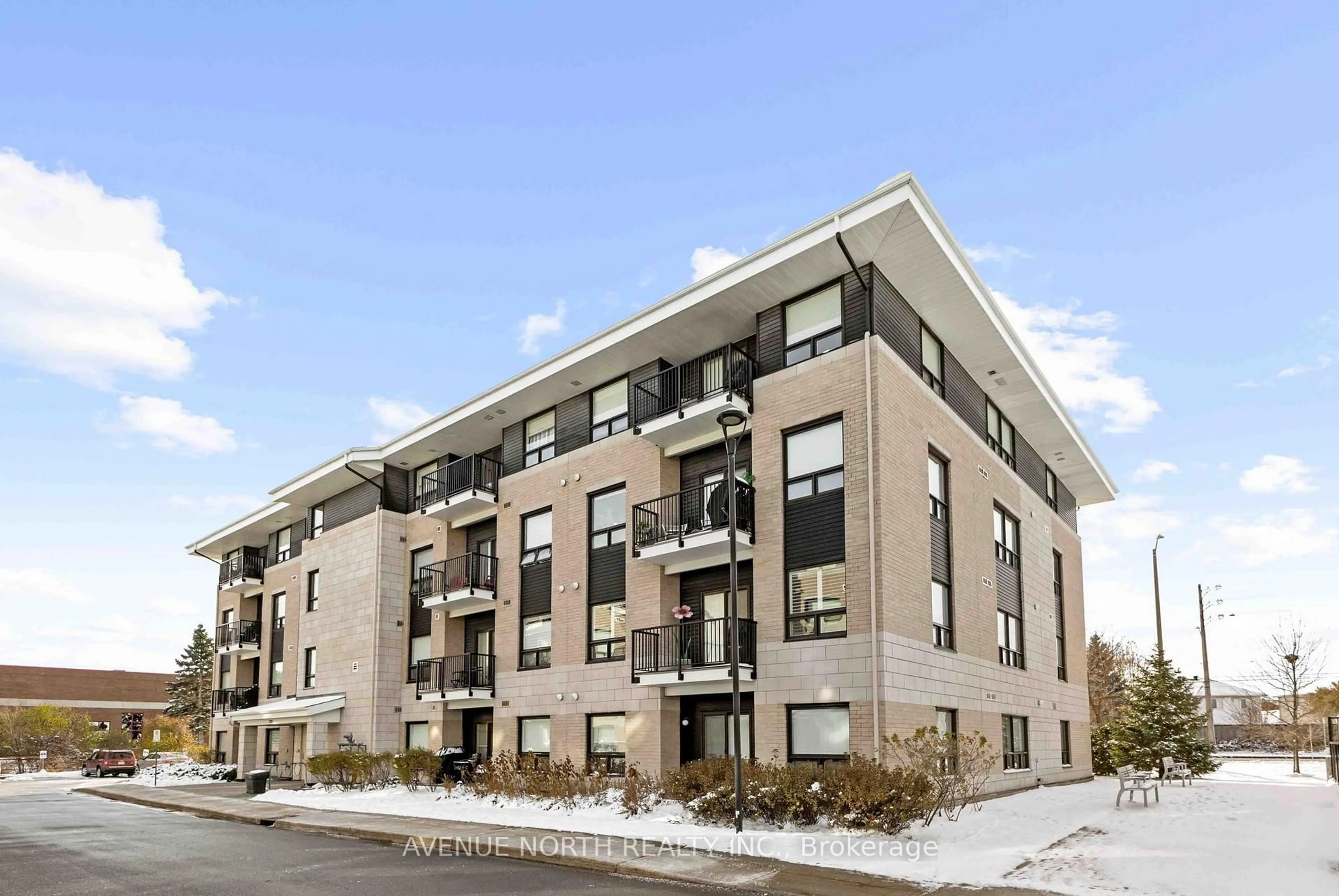 Patio, building for 200 Winterfell Private #104, Ottawa Ontario K1G 4J1