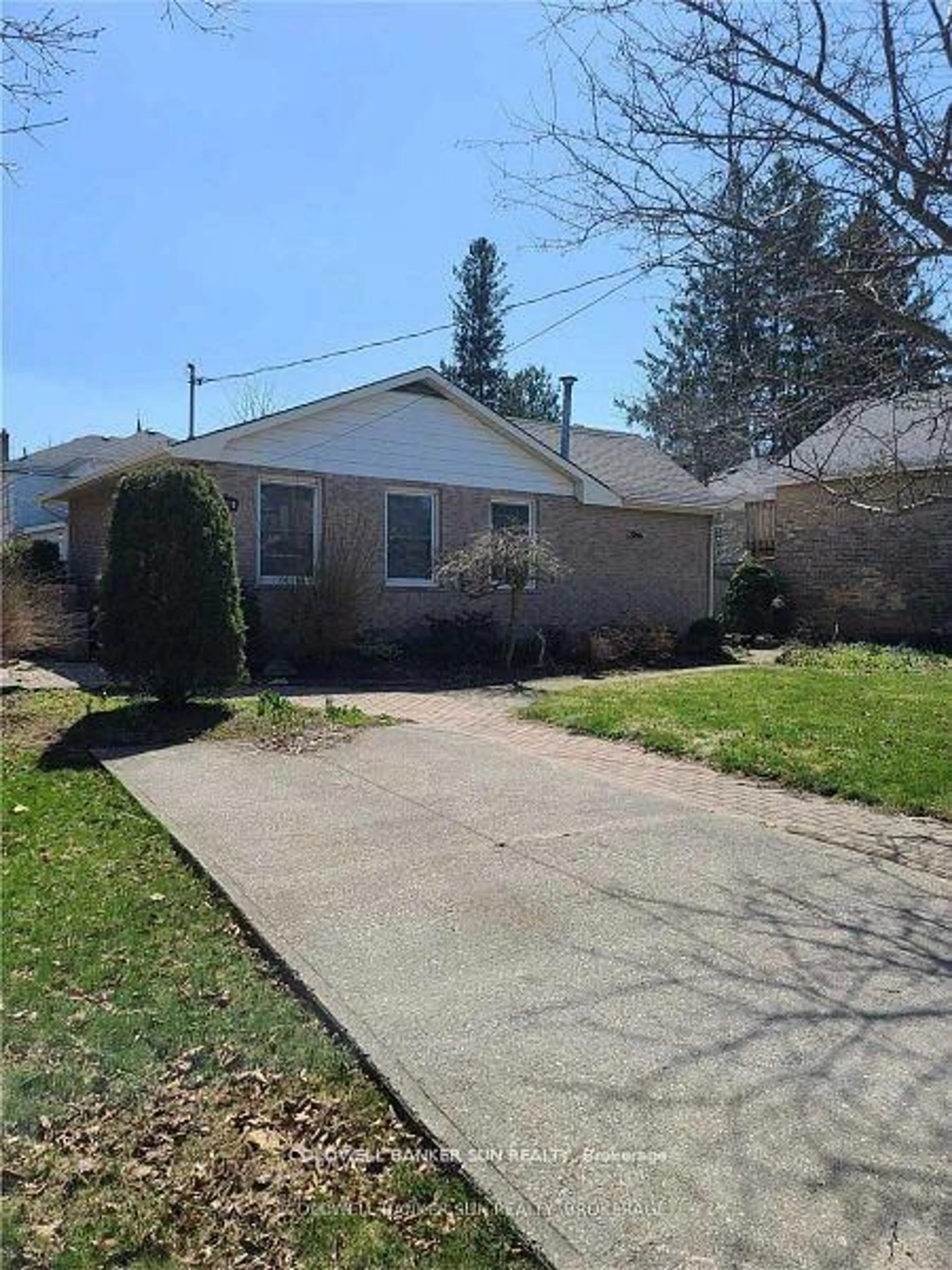 Unknown for 500 Canterbury St, Woodstock Ontario N4S 4K7