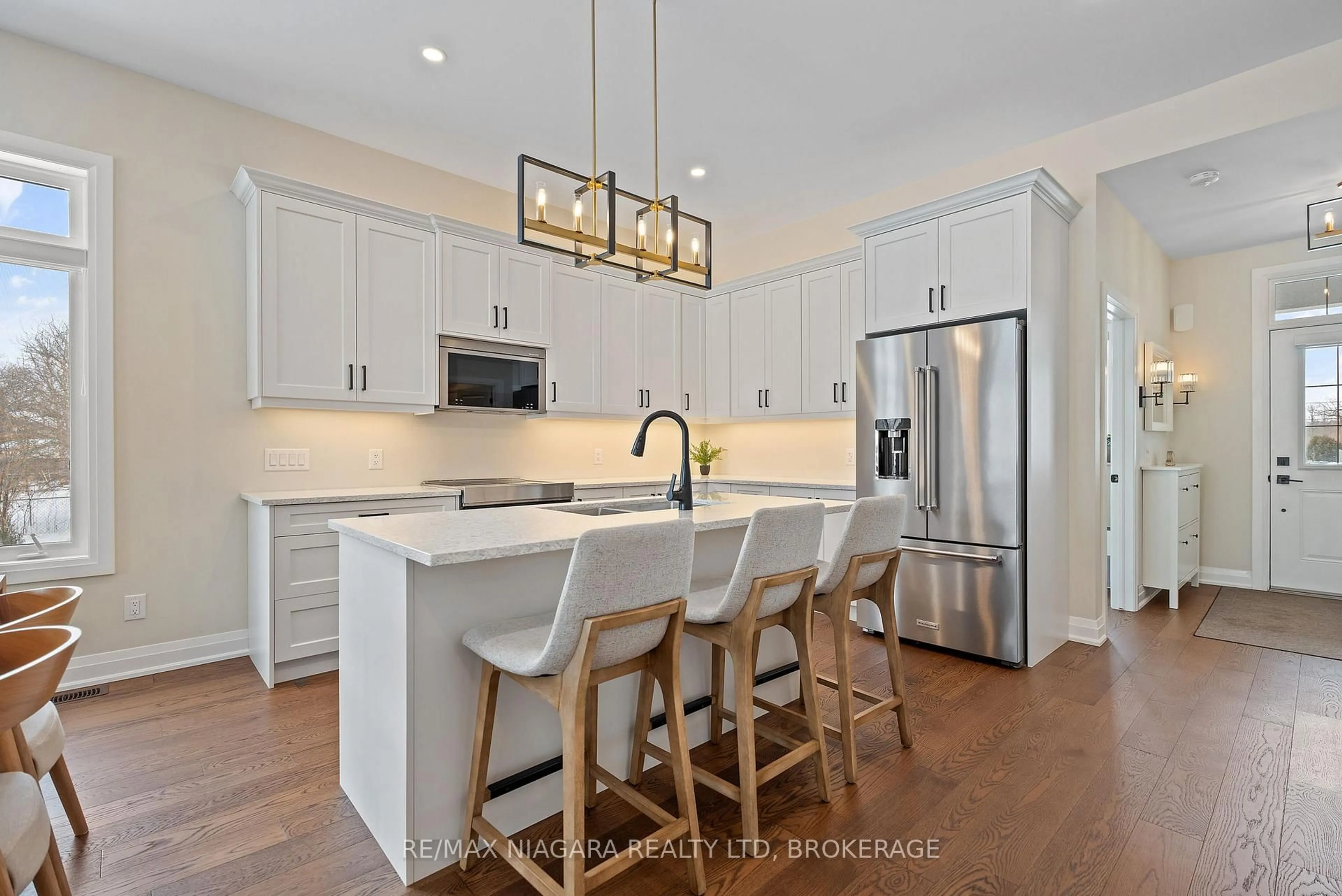 Open concept kitchen, unknown for 3359 Willguard Crt, Niagara Falls Ontario L2G 0Z9