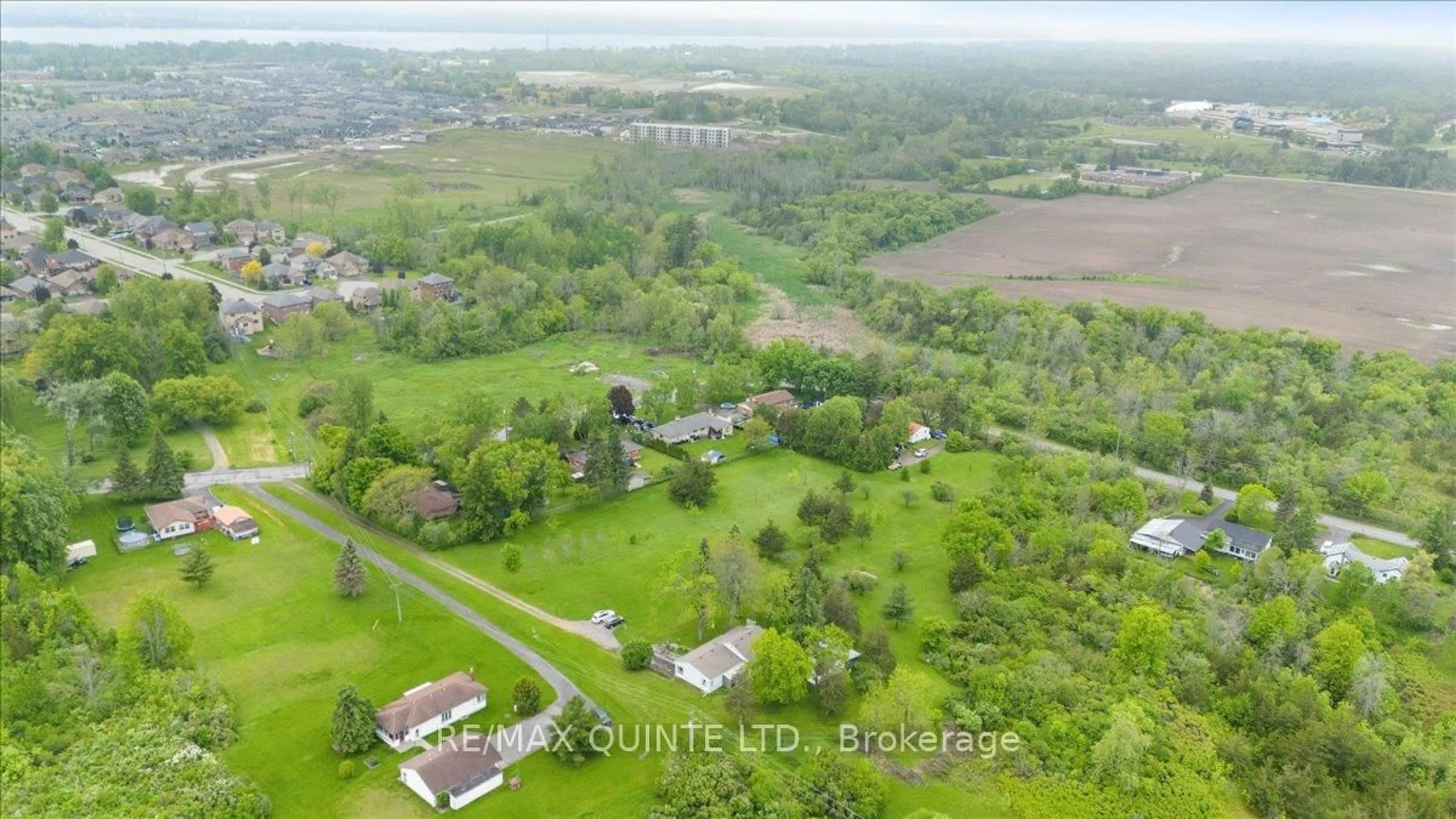 A pic from outside/outdoor area/front of a property/back of a property/a pic from drone, water/lake/river/ocean view for 404 Bridge St, Belleville Ontario K8N 4Z2