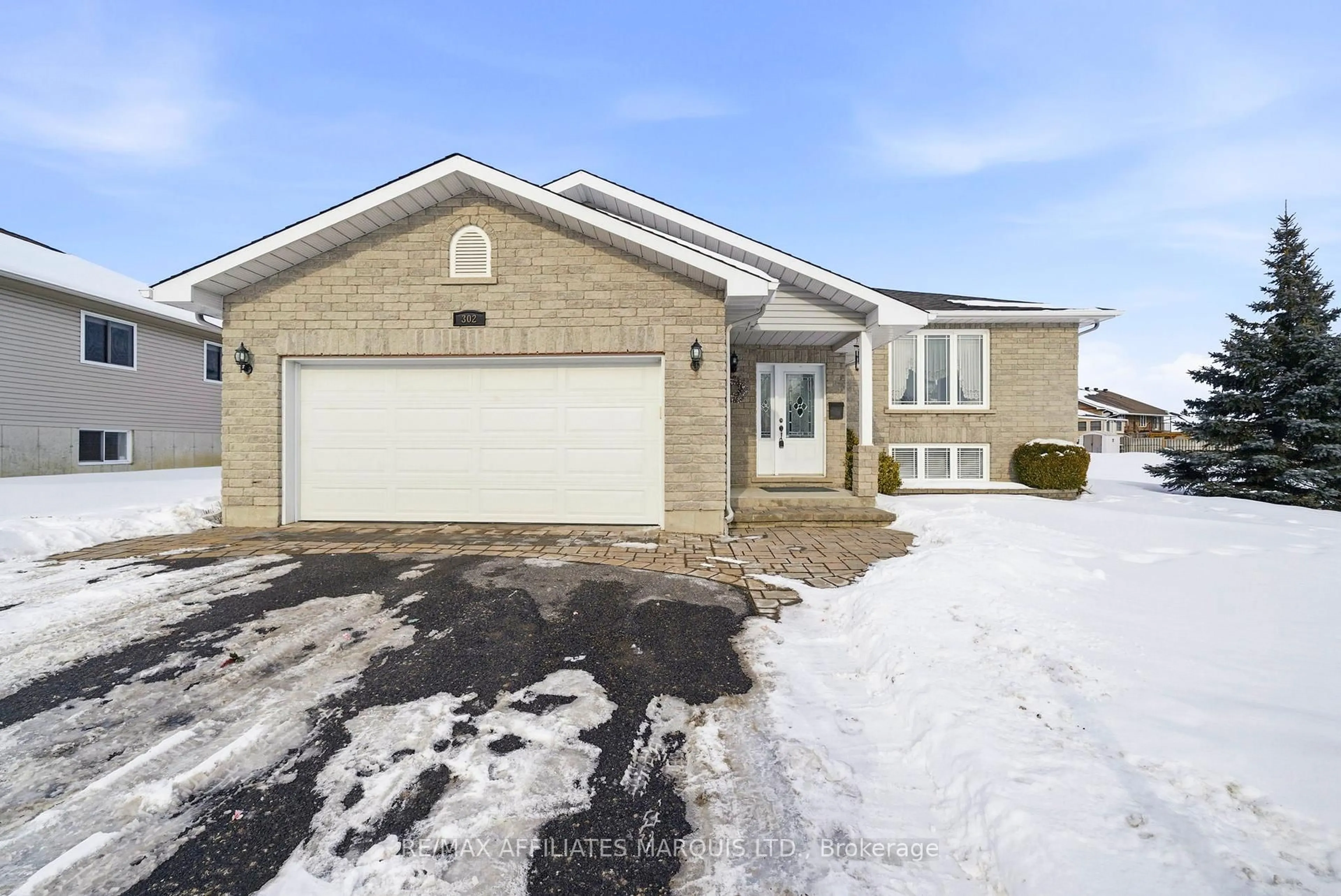 Unknown for 302 Emma Ave, Cornwall Ontario K6J 0A2