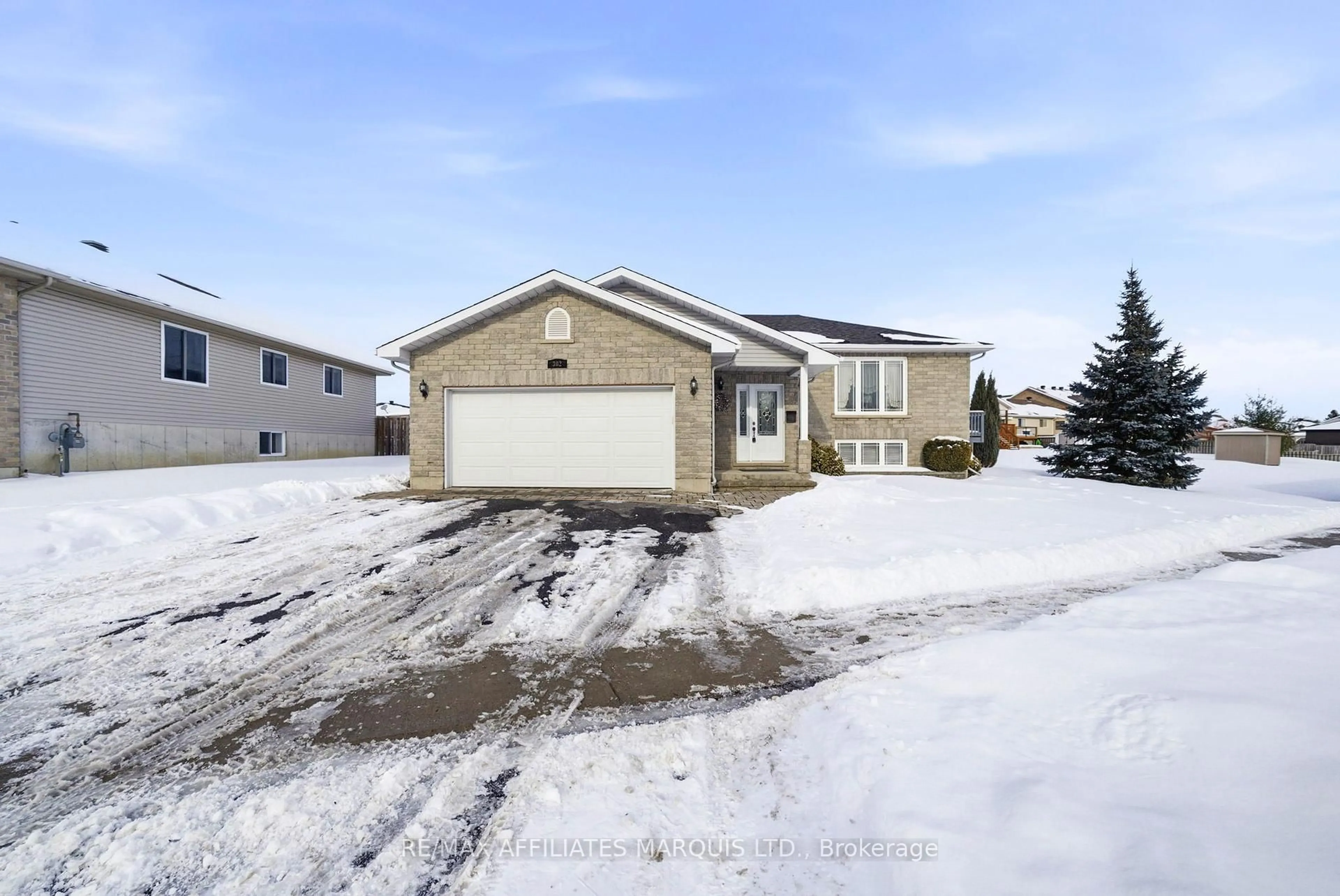 Unknown for 302 Emma Ave, Cornwall Ontario K6J 0A2