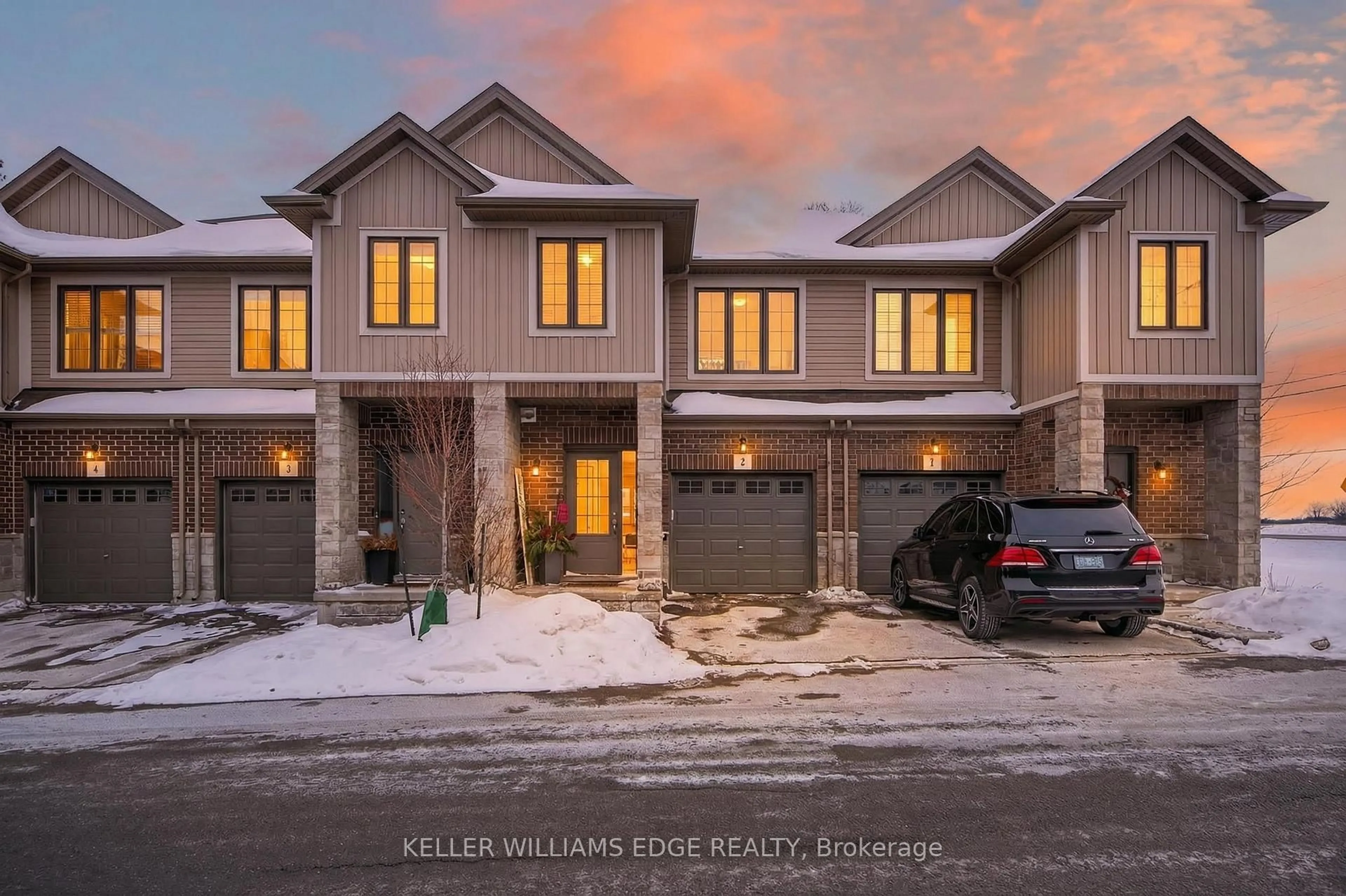 Unknown for 377 GLANCASTER Rd #2, Hamilton Ontario L9G 0G4