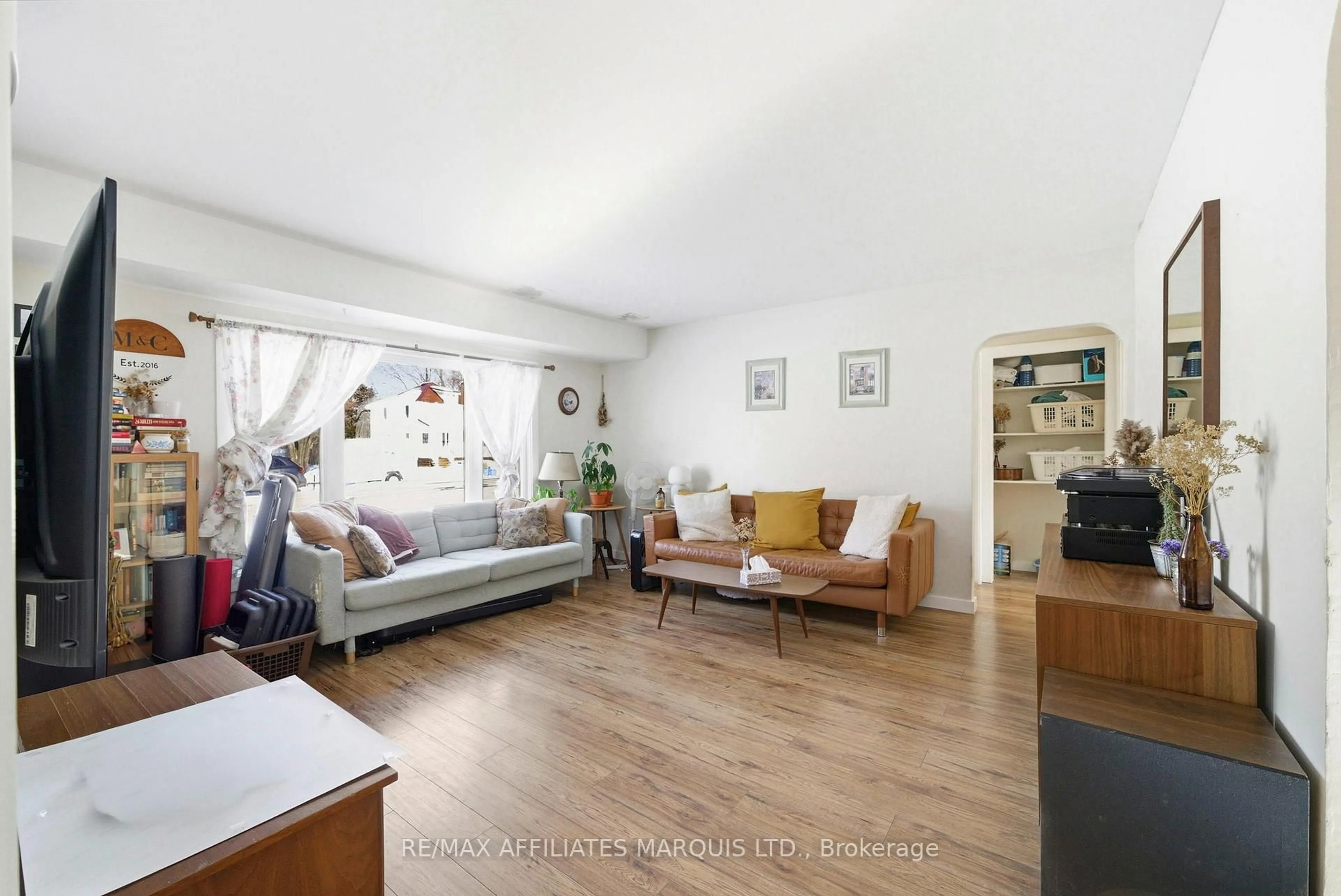 Living room with furniture, unknown for 29 Johnson Cres, South Stormont Ontario K0C 1P0