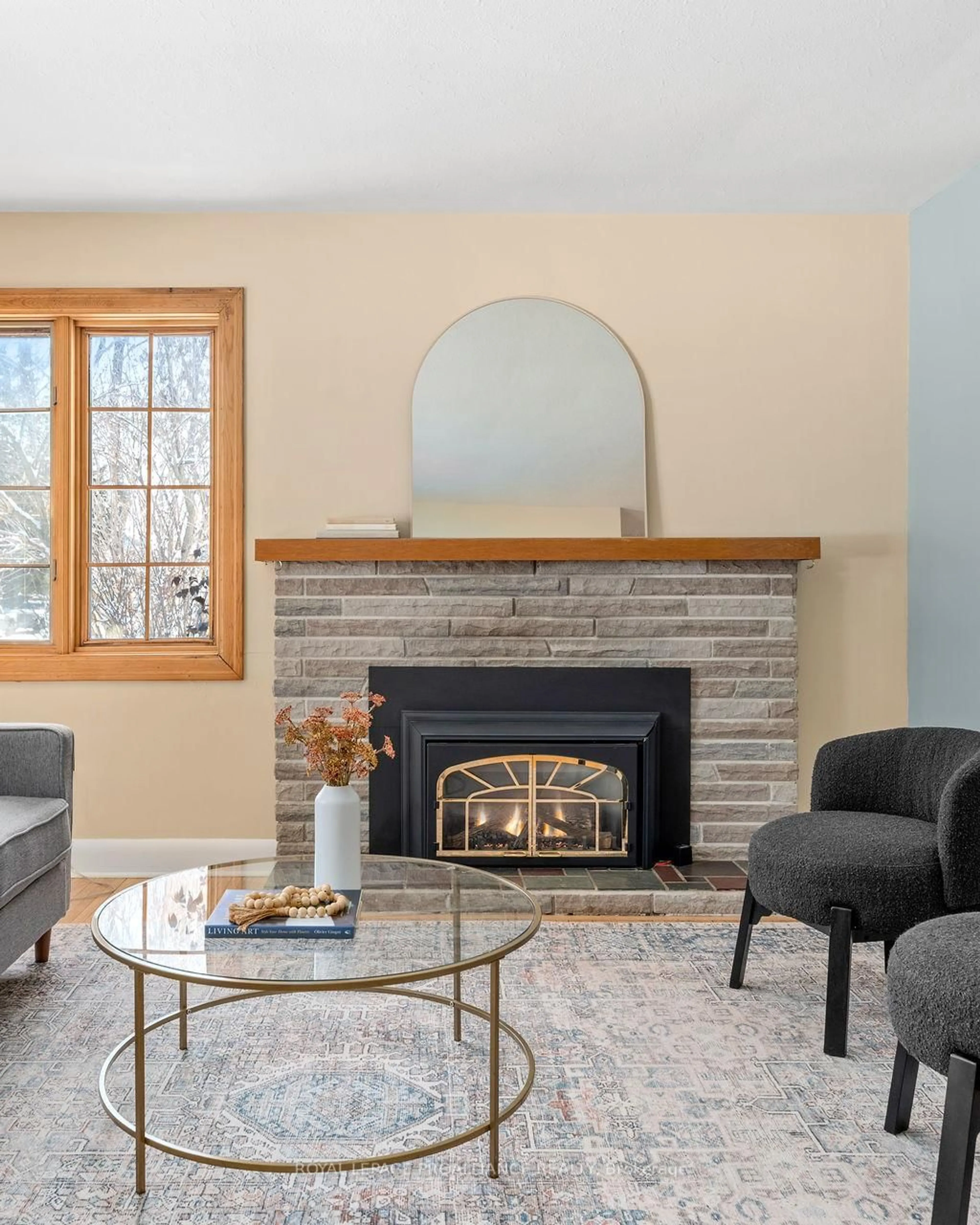 Living room with furniture, unknown for 40 Davidson St, Madoc Ontario K0K 2K0