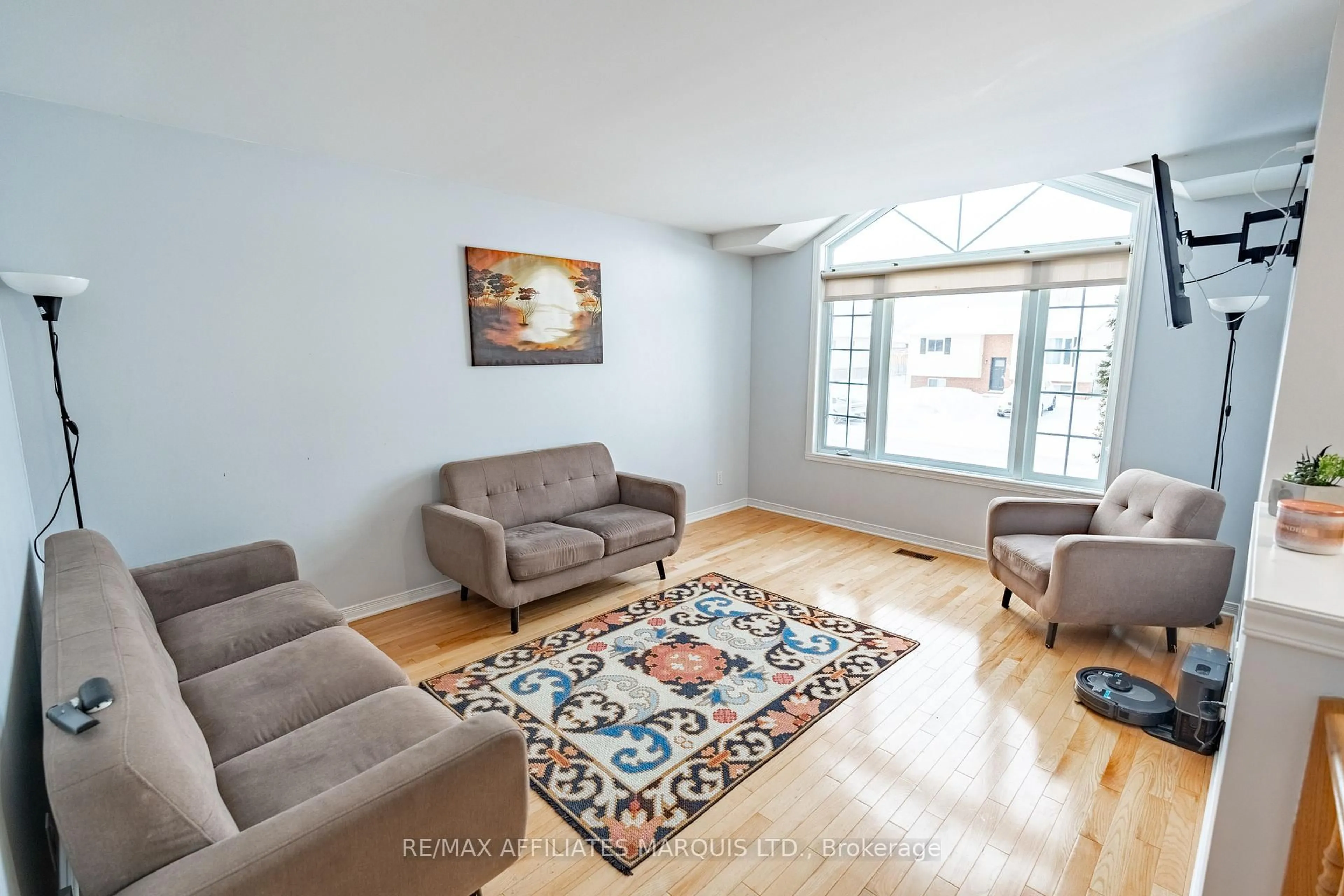 Living room with furniture, unknown for 1777 Cumberland St, Cornwall Ontario K6J 5V1