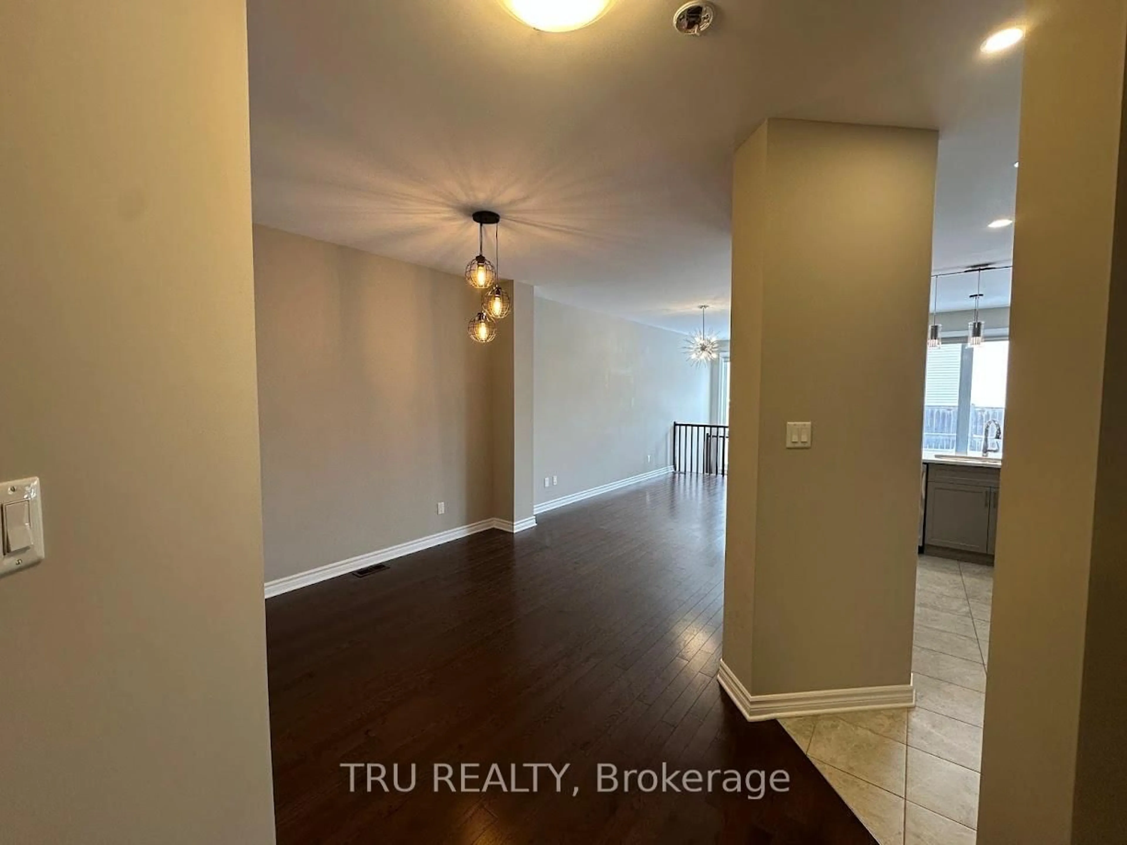 A pic of a room for 130 Eric Maloney Way, Ottawa Ontario K1T 0R1