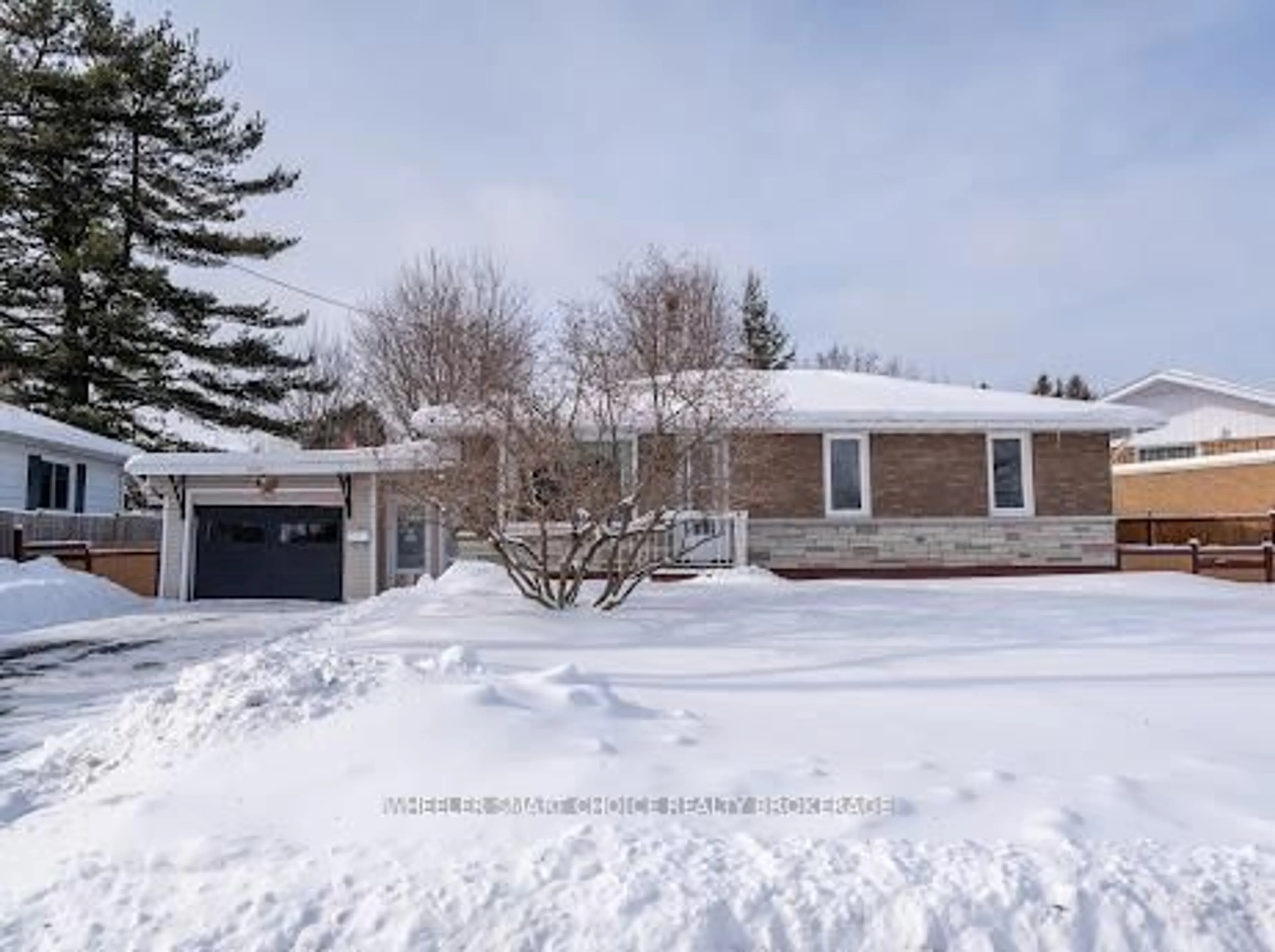 Unknown for 1342 Newark Ave, Cornwall Ontario K6J 4X2