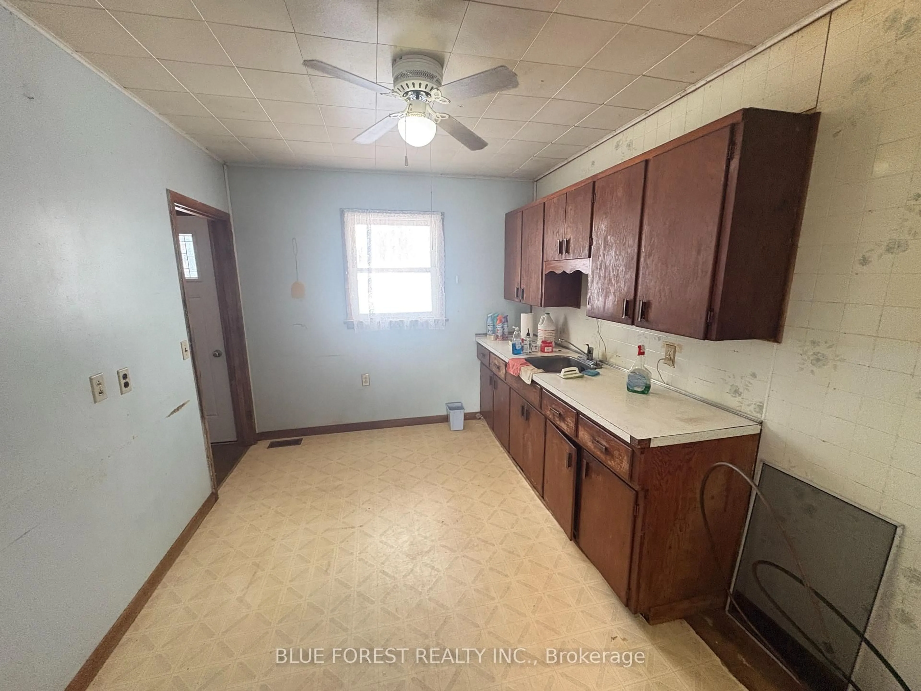 Unknown for 21 Mill Lane, Strathroy-Caradoc Ontario N7G 2B2