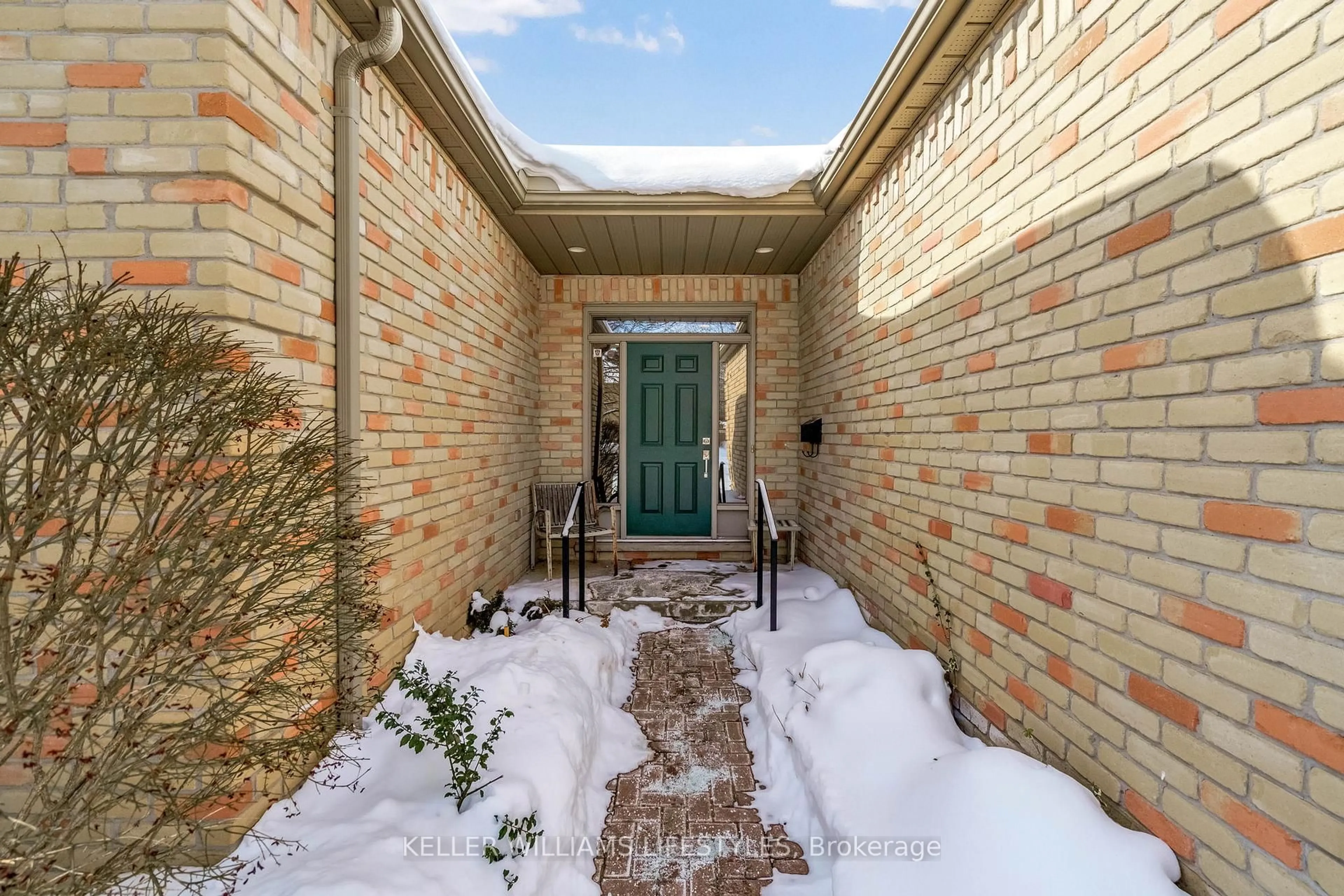 Unknown for 1040 Riverside Dr #61, London North Ontario N6H 5N4