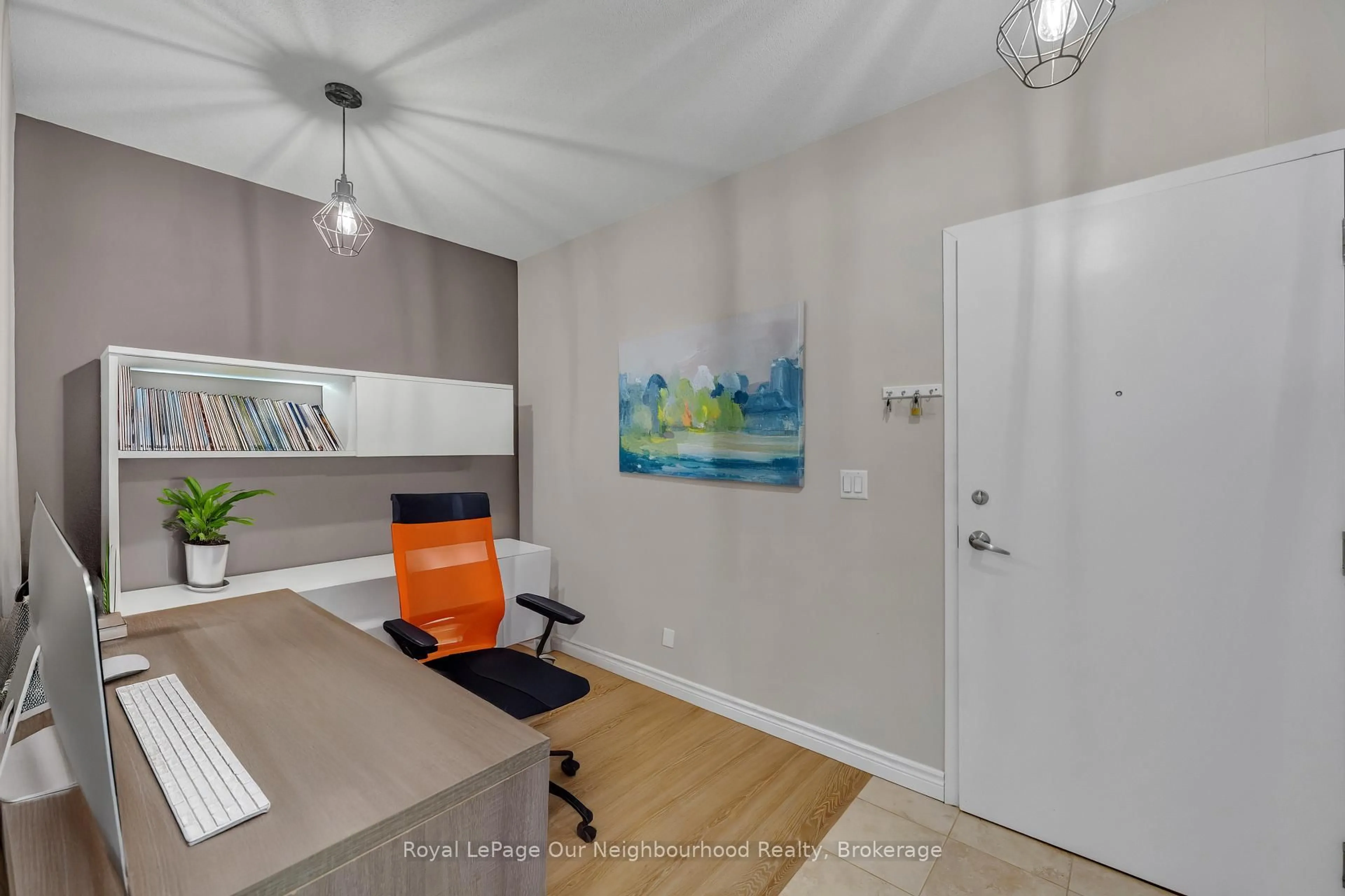 A pic of a room for 50 Mill St #204, Port Hope Ontario L1A 2T2