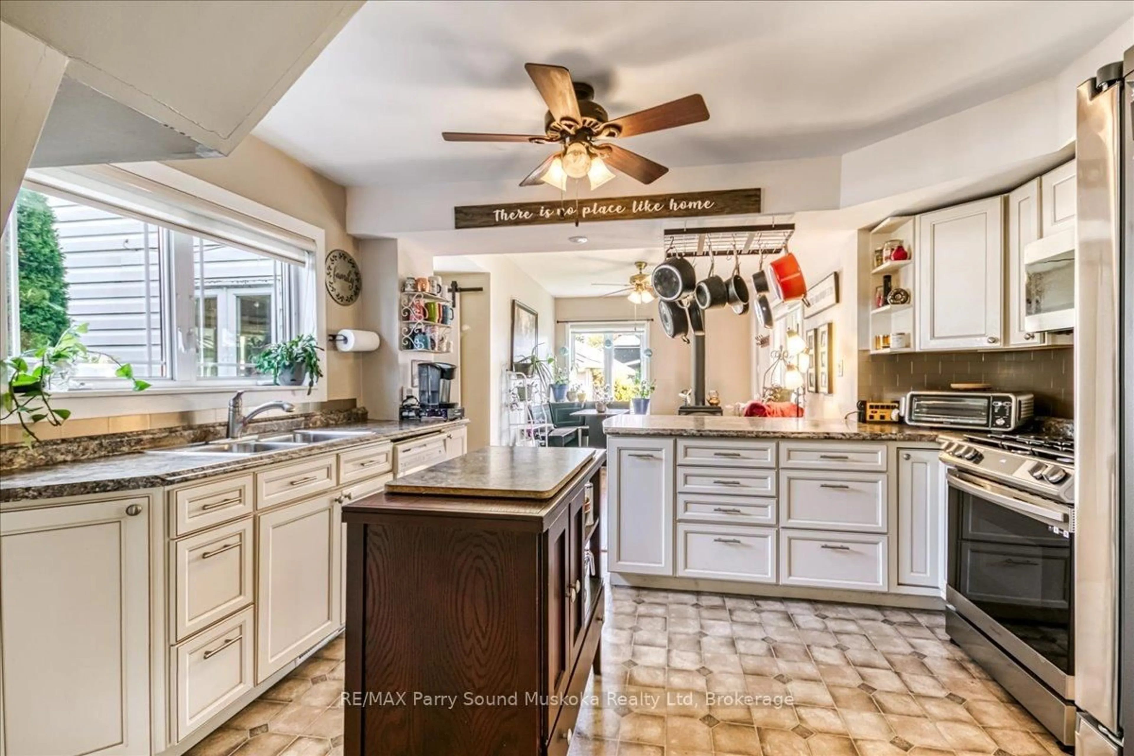 Open concept kitchen, ceramic/tile floor for 216 Arthur St, West Nipissing Ontario P2B 1E7