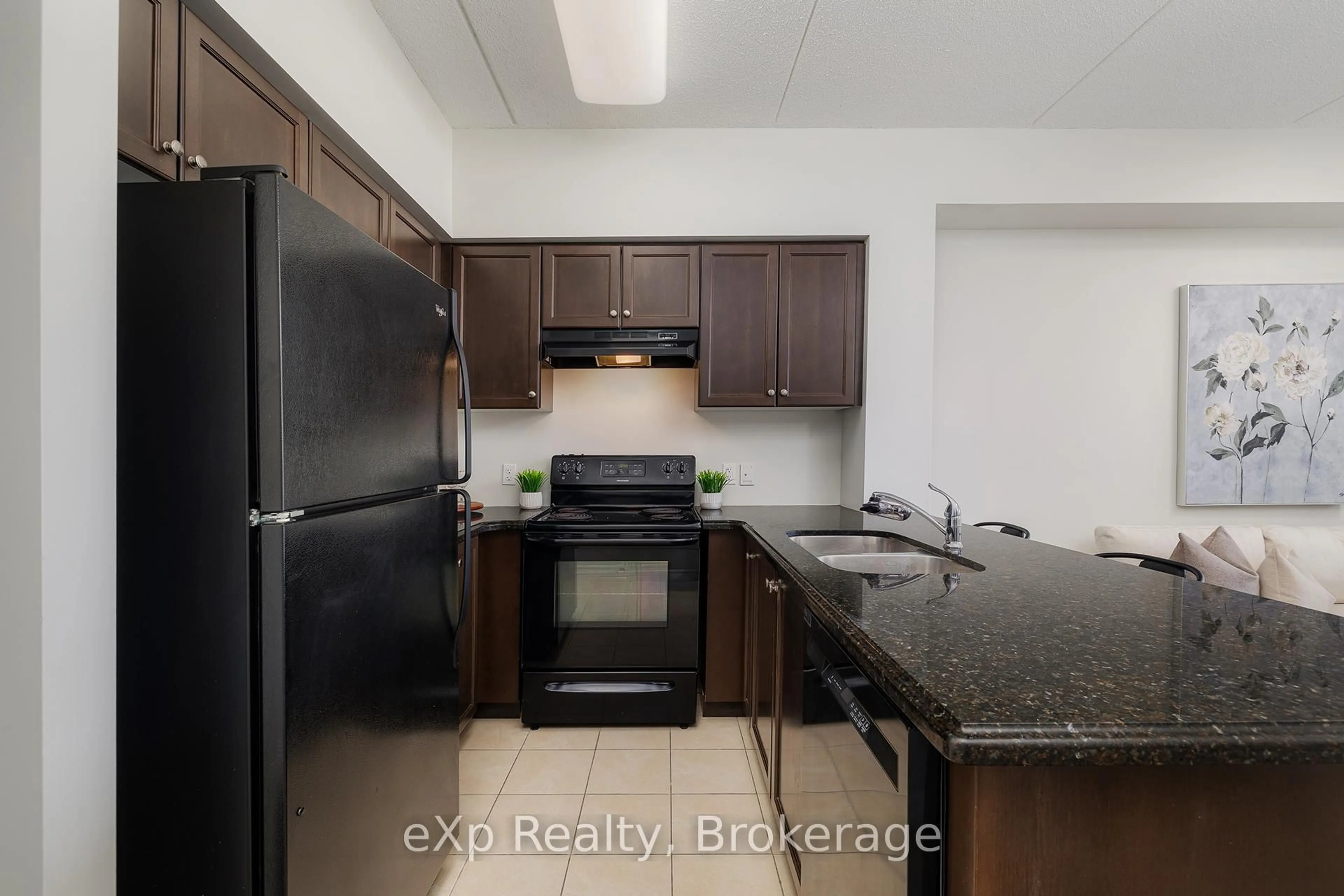 Standard kitchen, unknown for 1440 Gordon St #109, Guelph Ontario N1L 1C8