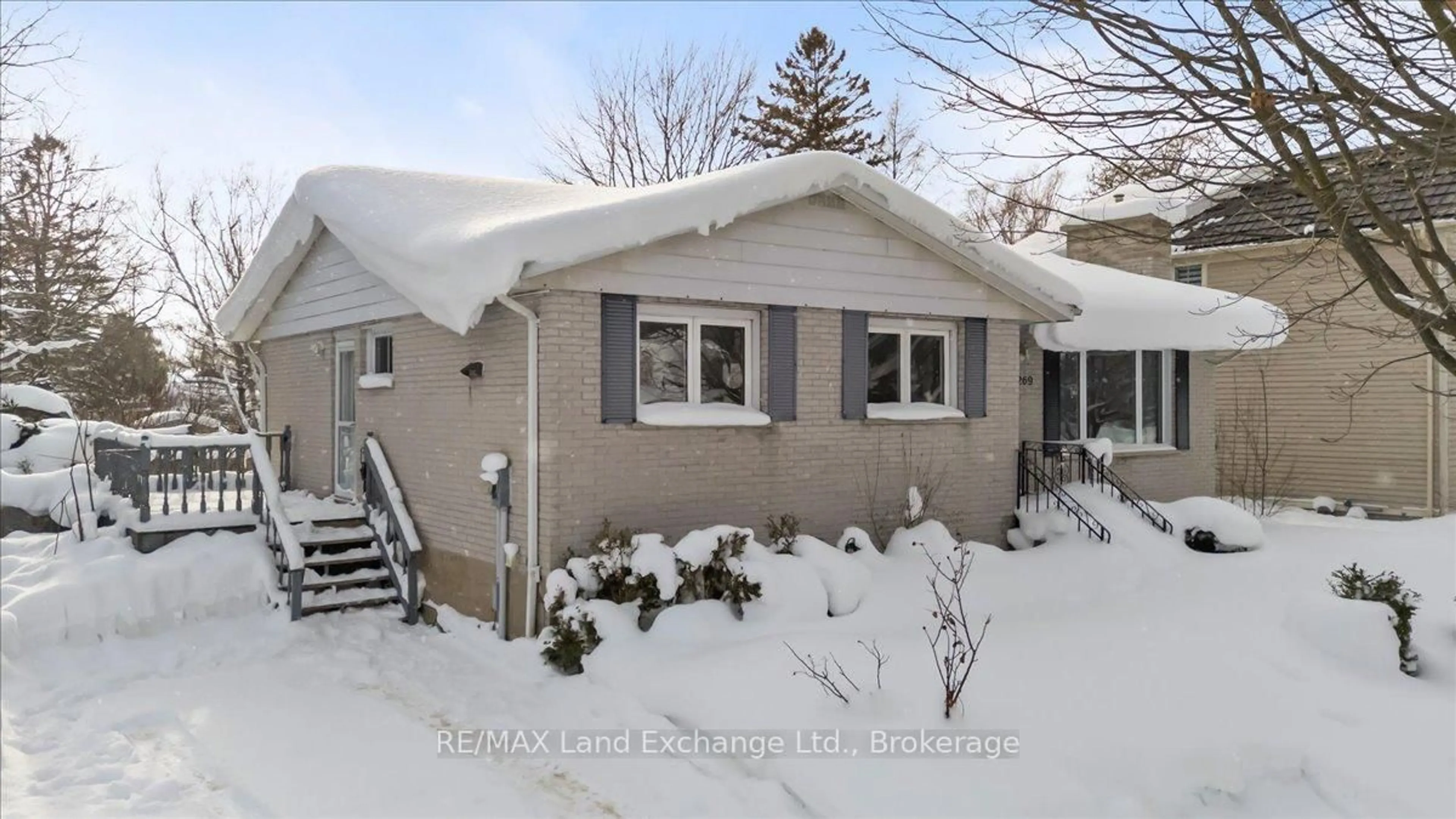 Home with vinyl exterior material, street for 269 Morpeth St, Saugeen Shores Ontario N0H 2L0