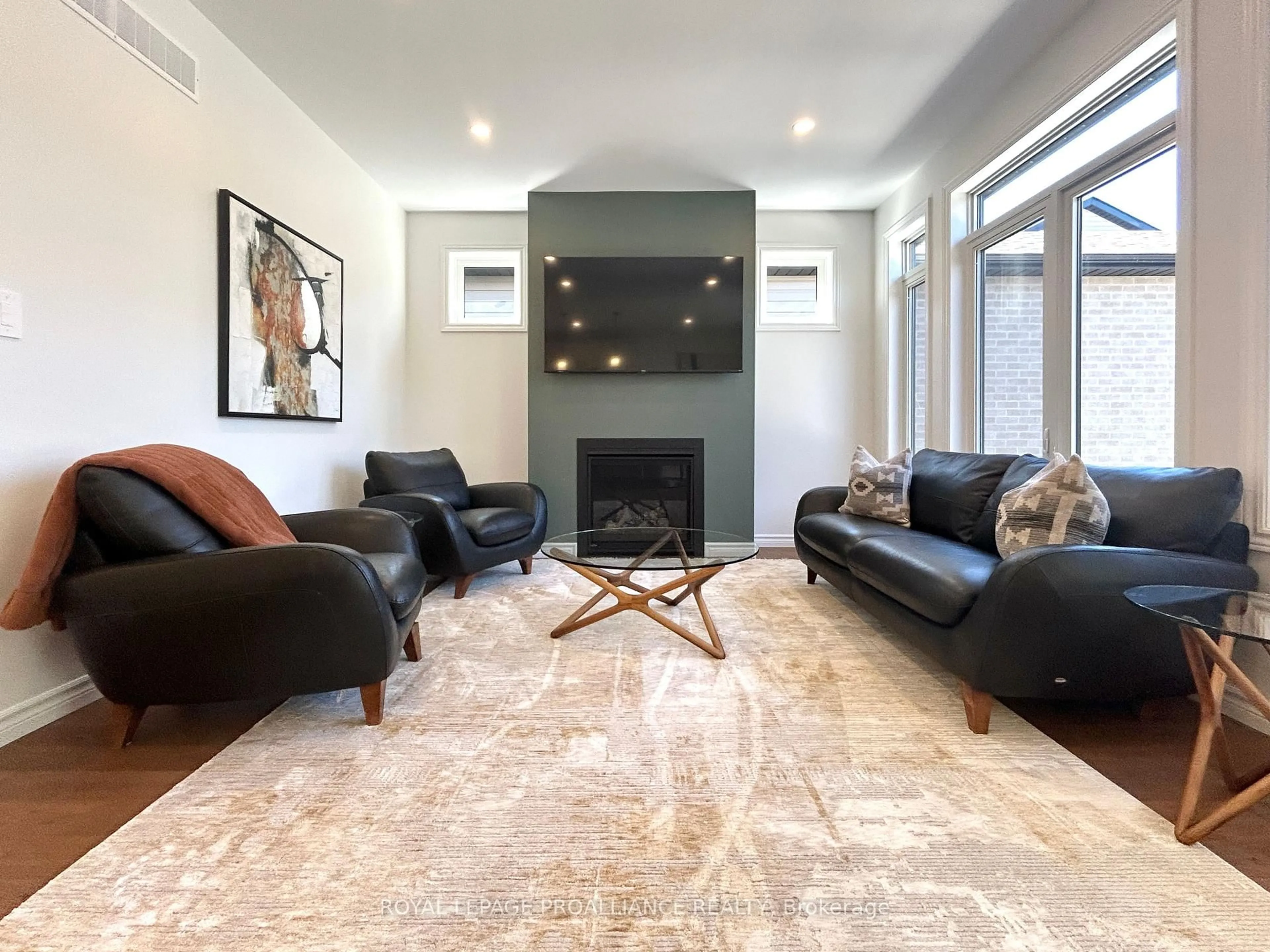 Living room with furniture, unknown for 81 Athabaska Dr, Belleville Ontario K8N 0T1