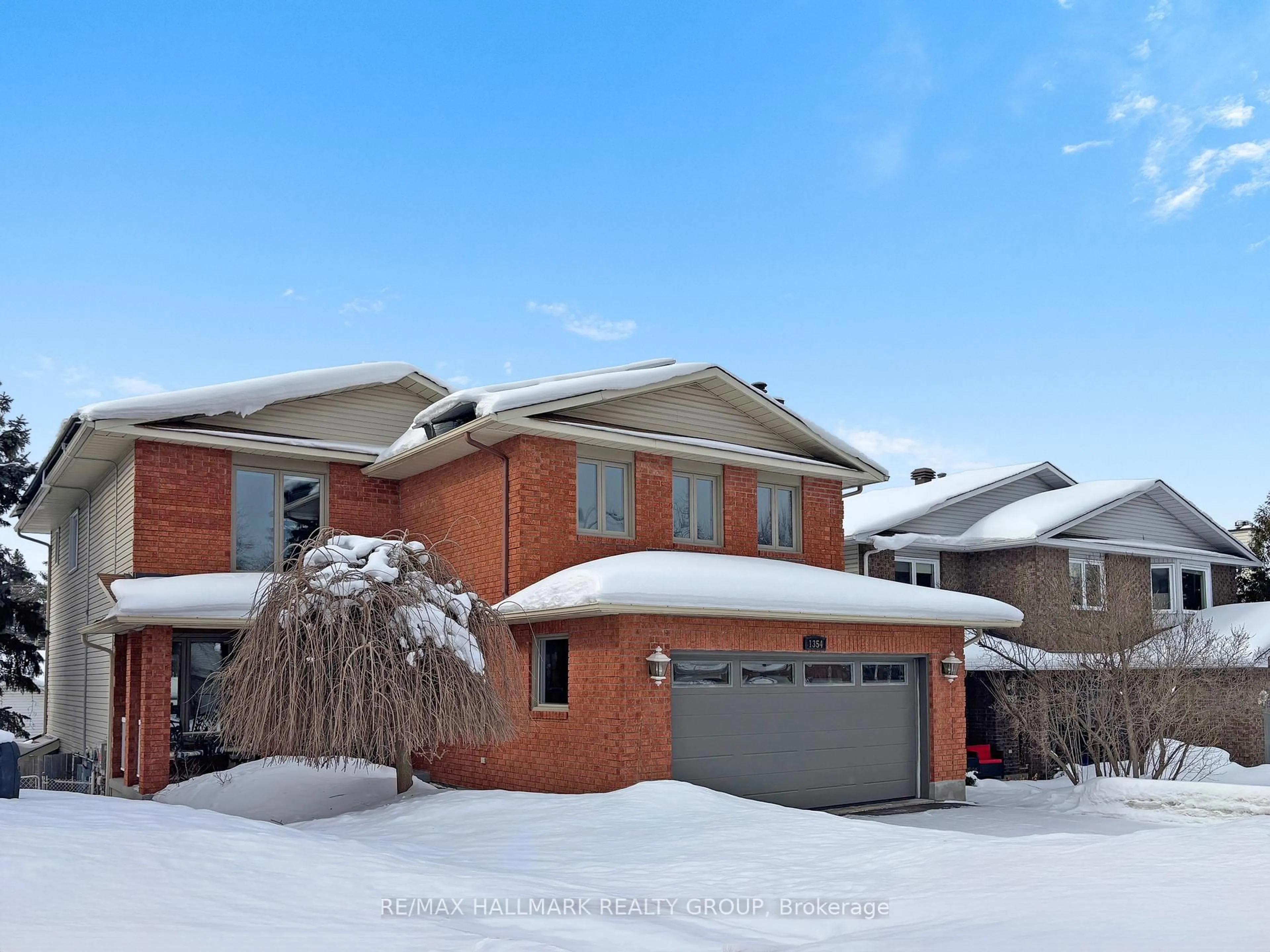 Home with brick exterior material, street for 1354 Gaultois Ave, Ottawa Ontario K1C 3G6