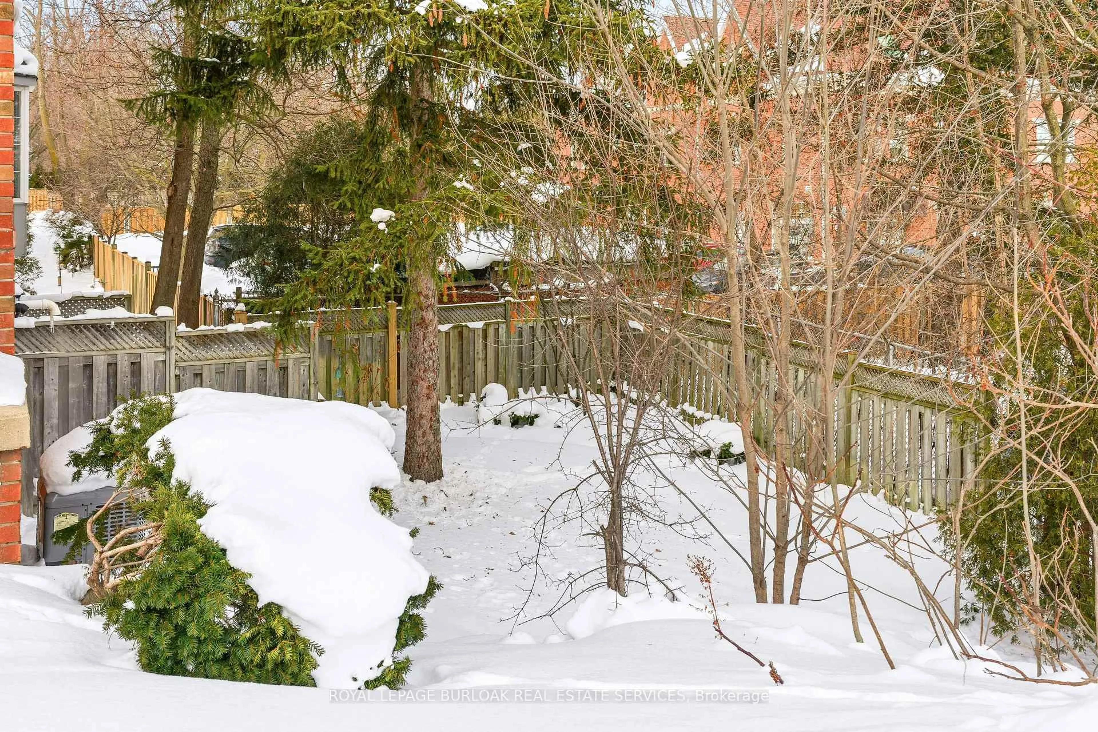 Patio, unknown for 47 Main St #30, Hamilton Ontario L9H 2P7