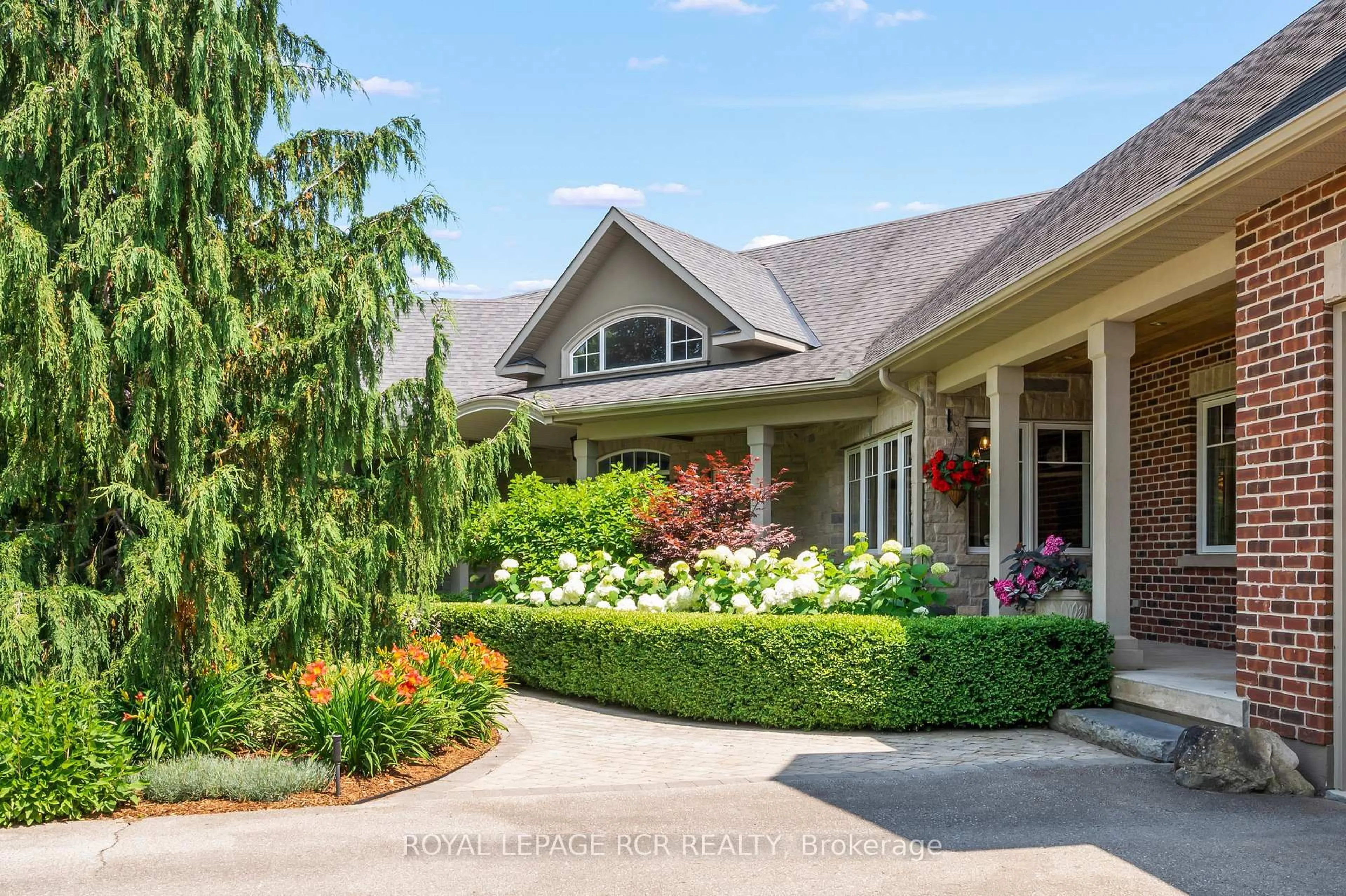 Unknown for 9727 Dundas St, Erin Ontario N0B 1T0