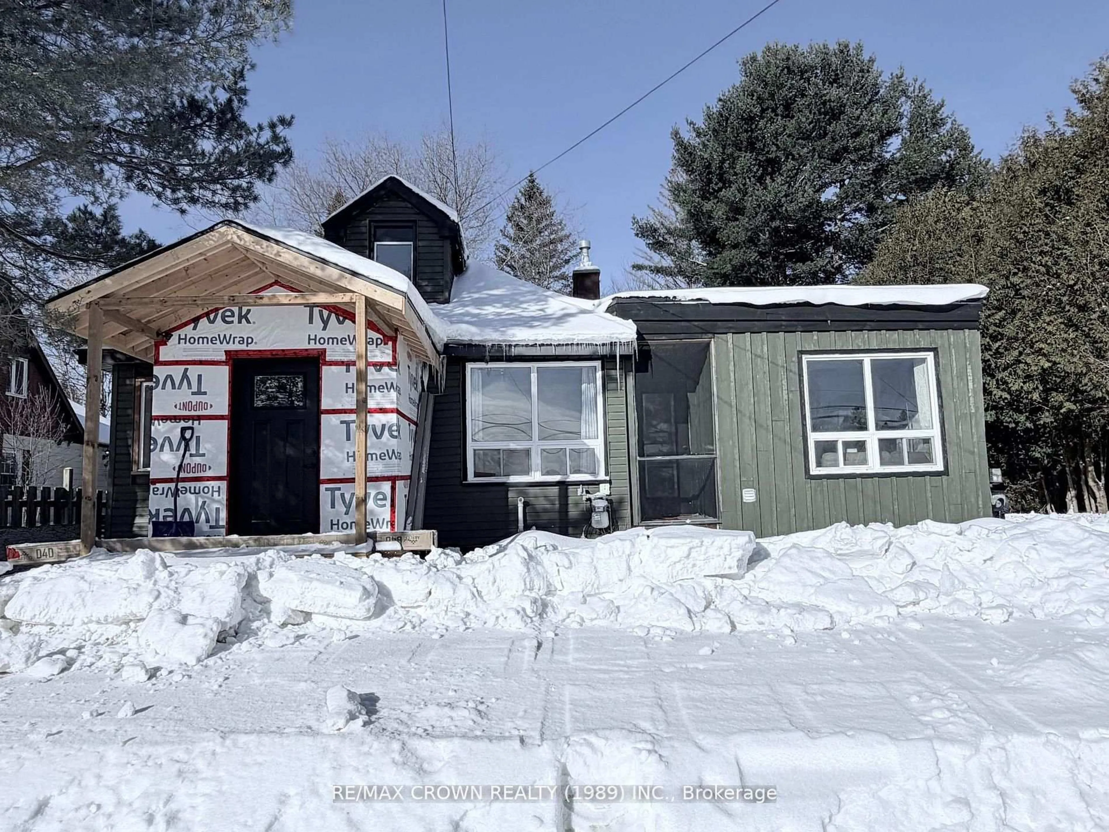 Unknown for 156 Main St, Sundridge Ontario P0A 1Z0