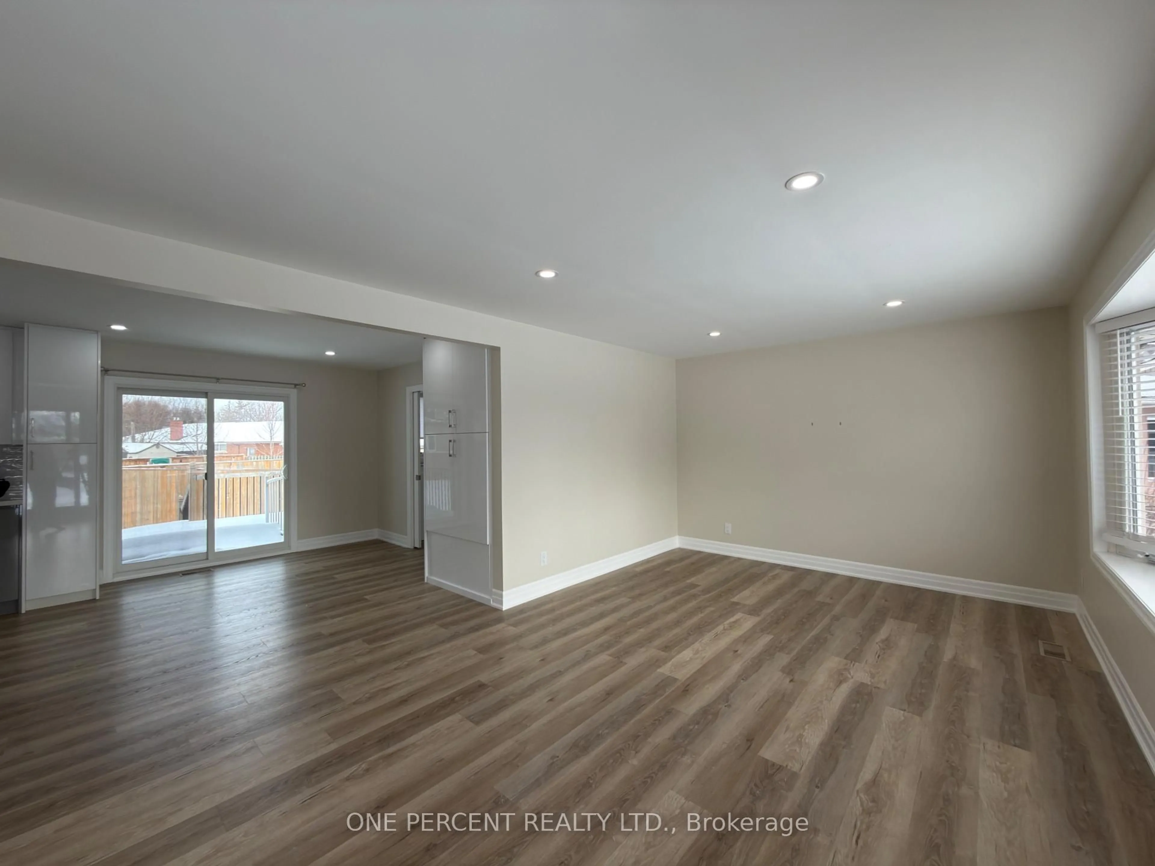 A pic of a room for 37 Coronation Blvd, St. Catharines Ontario L2S 2V2