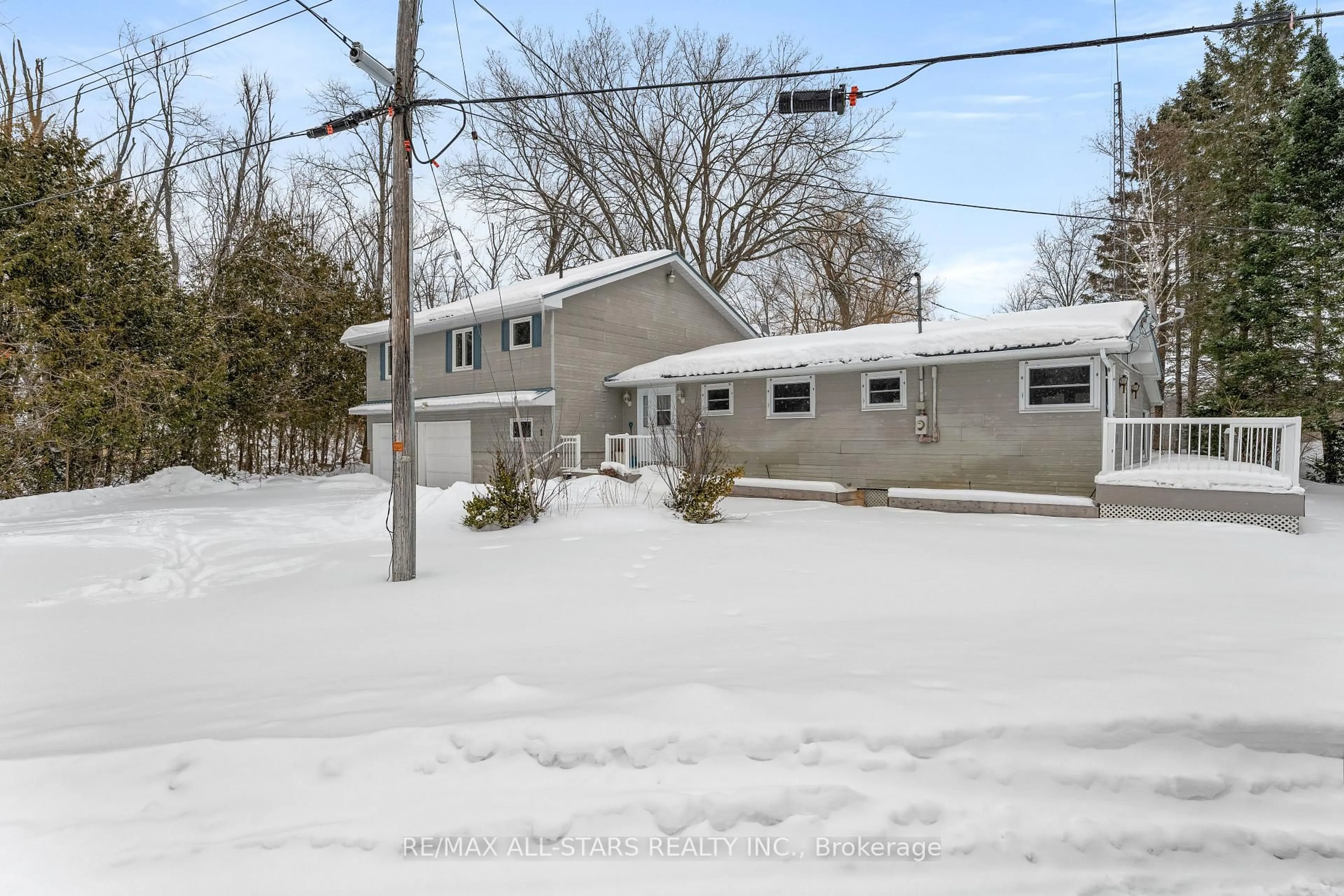 A pic from outside/outdoor area/front of a property/back of a property/a pic from drone, street for 1 Beatrice Dr, Kawartha Lakes Ontario K0M 1N0