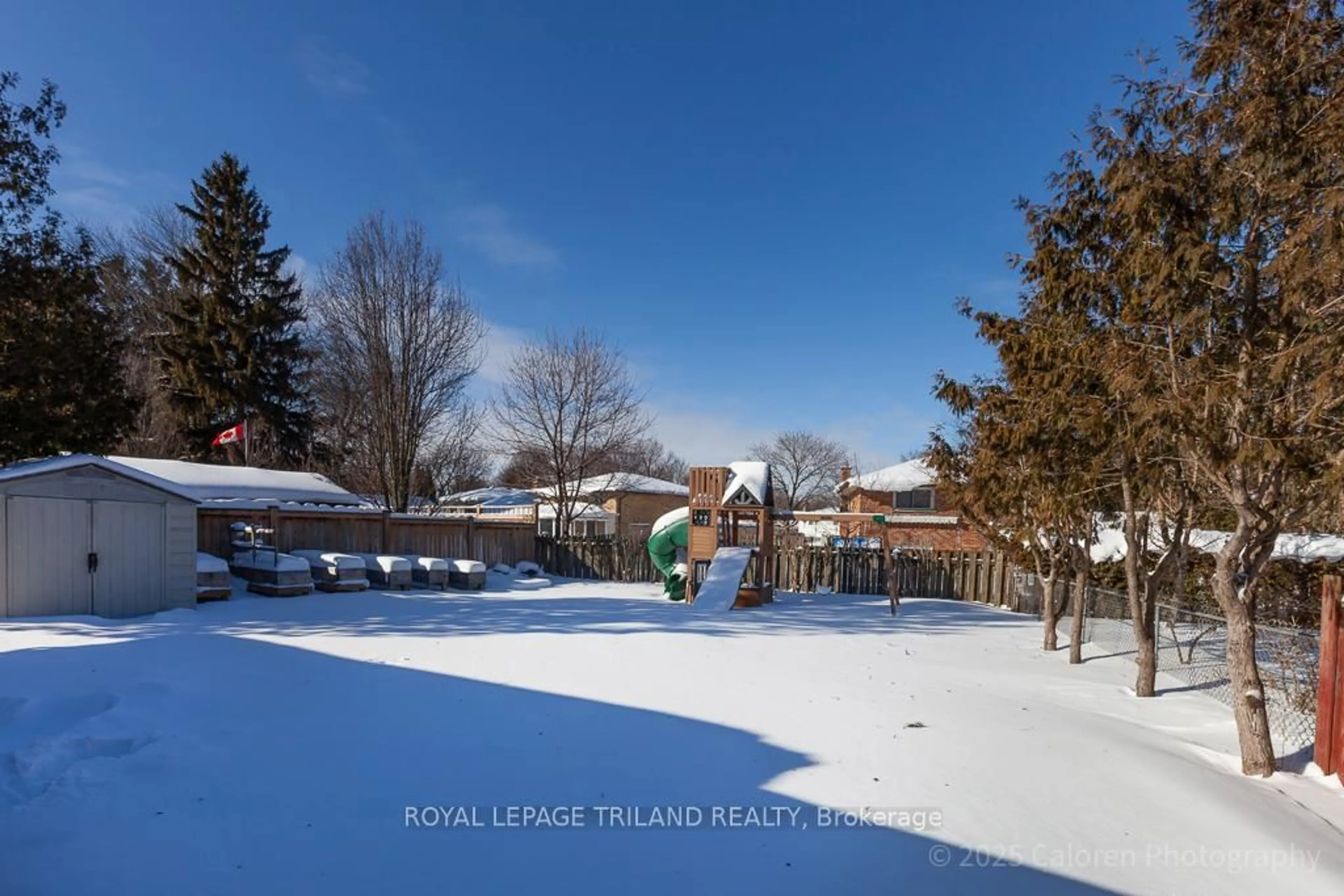 Unknown for 1058 Chippewa Dr, London East Ontario N5V 2T7