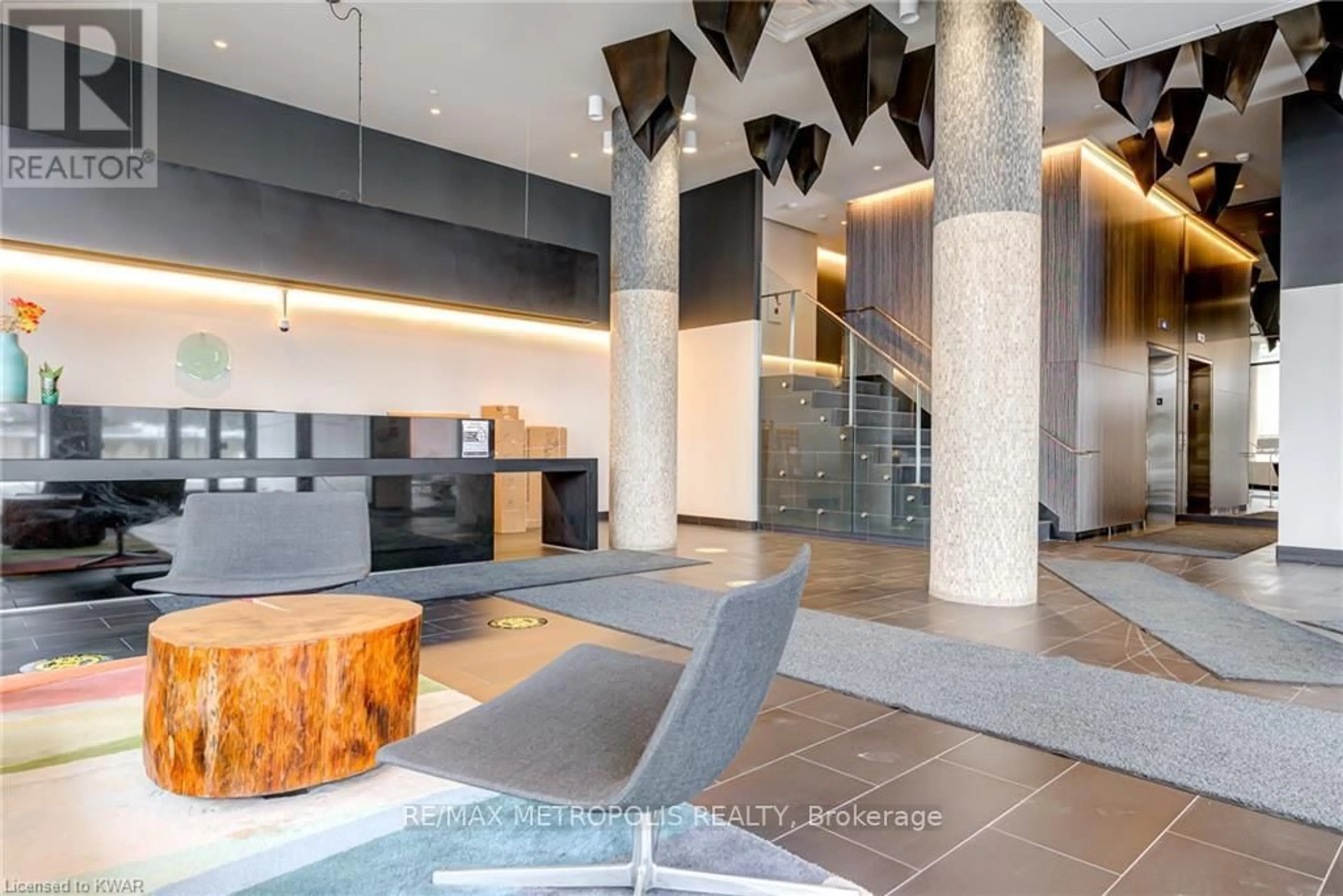 Lobby for 85 Duke St #110, Kitchener Ontario N2G 1A6