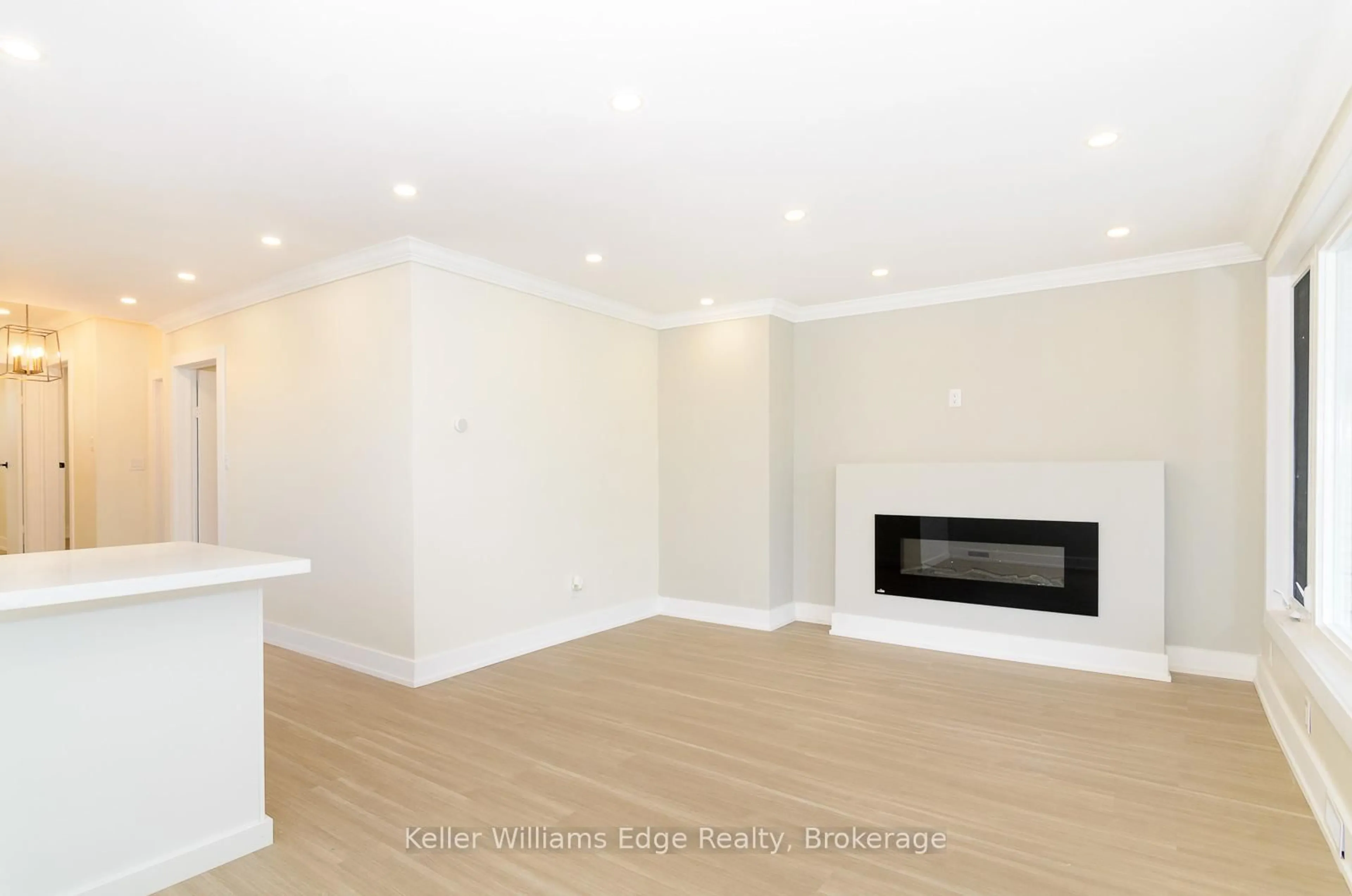 A pic of a room for 1175 Dunsmure Rd, Hamilton Ontario L8H 1K9