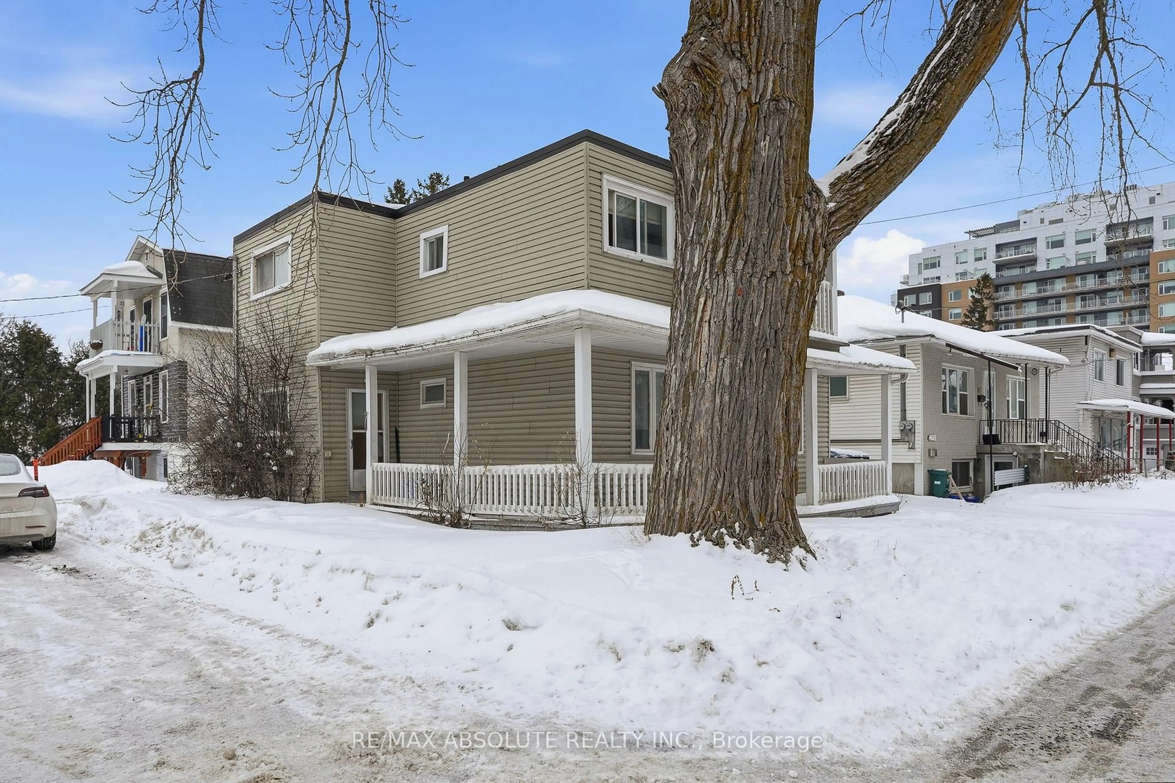 Patio, street for 50 Jolliet Ave, Ottawa Ontario K1L 5H5