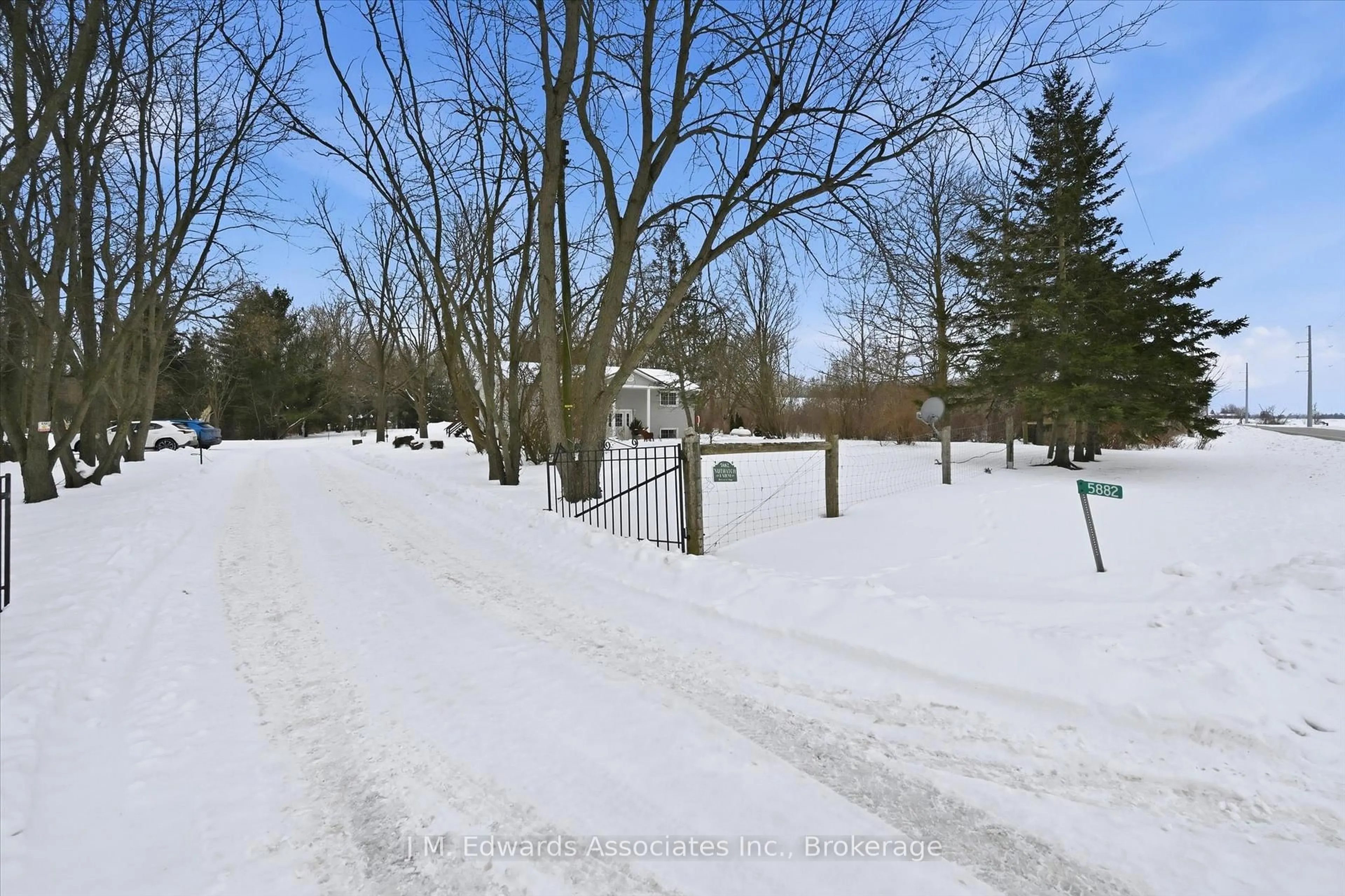 Unknown for 5882 Canborough Rd, West Lincoln Ontario L0R 2J0